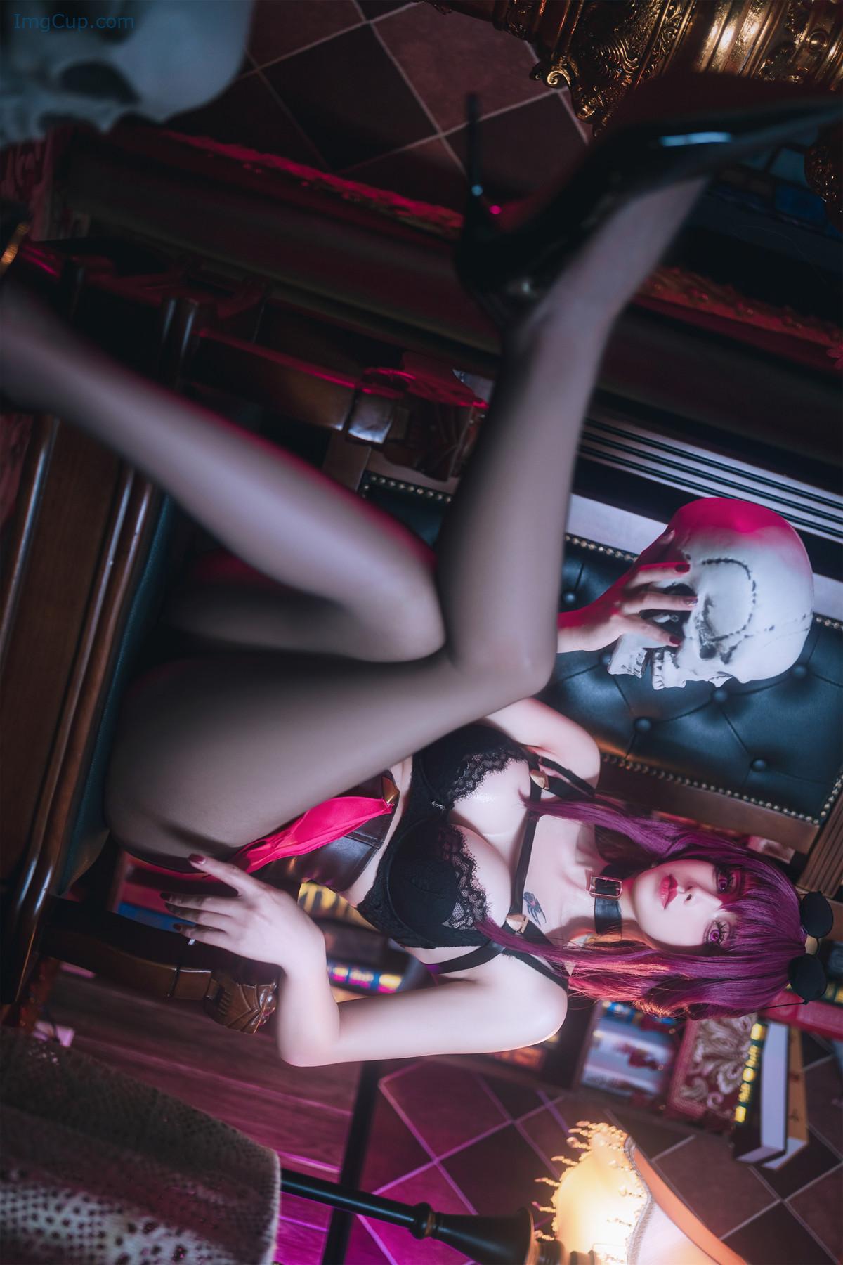 1722815077_536_Cosplay-鹿八岁-崩坏∶星穹铁道-卡芙卡.jpg 1722815077 536 Cosplay 鹿八岁 崩坏∶星穹铁道 卡芙卡