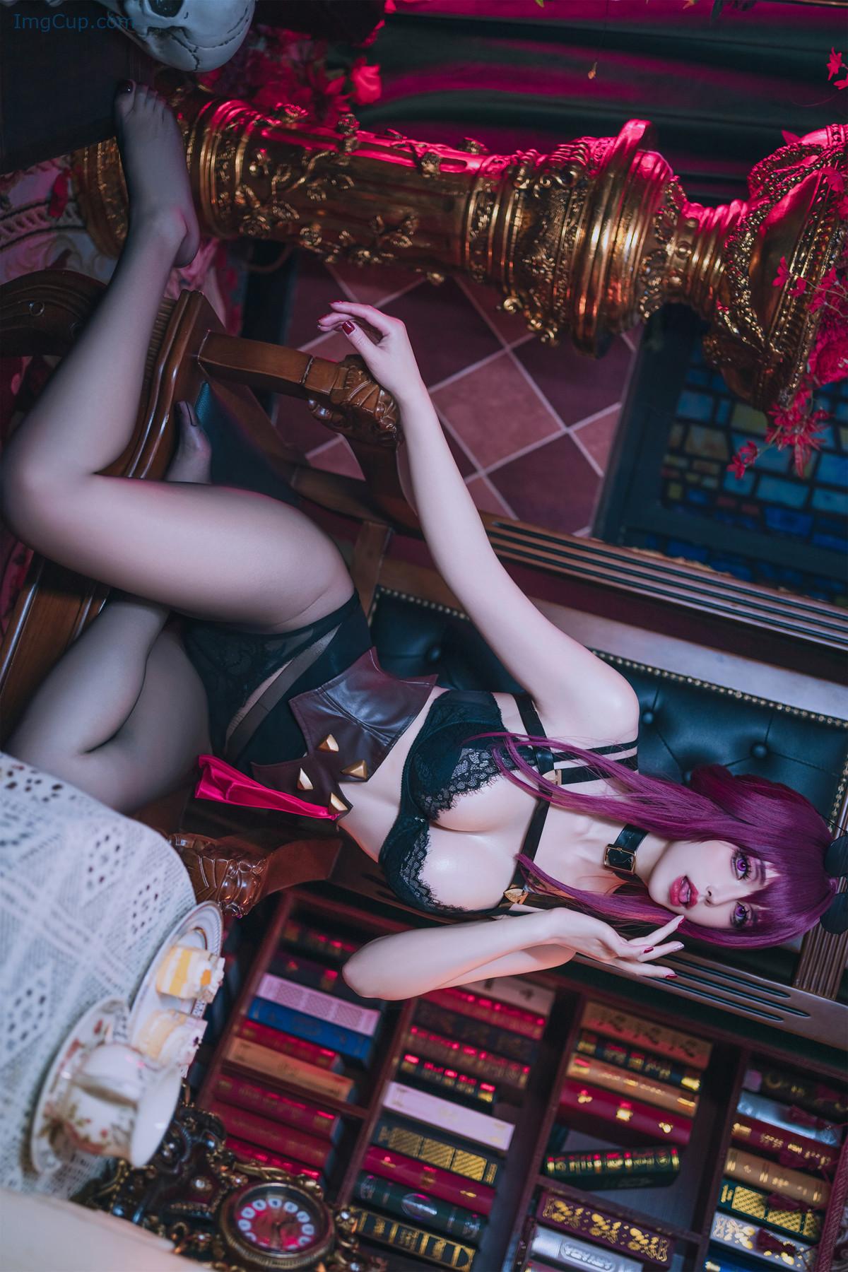 1722815090_741_Cosplay-鹿八岁-崩坏∶星穹铁道-卡芙卡.jpg 1722815090 741 Cosplay 鹿八岁 崩坏∶星穹铁道 卡芙卡