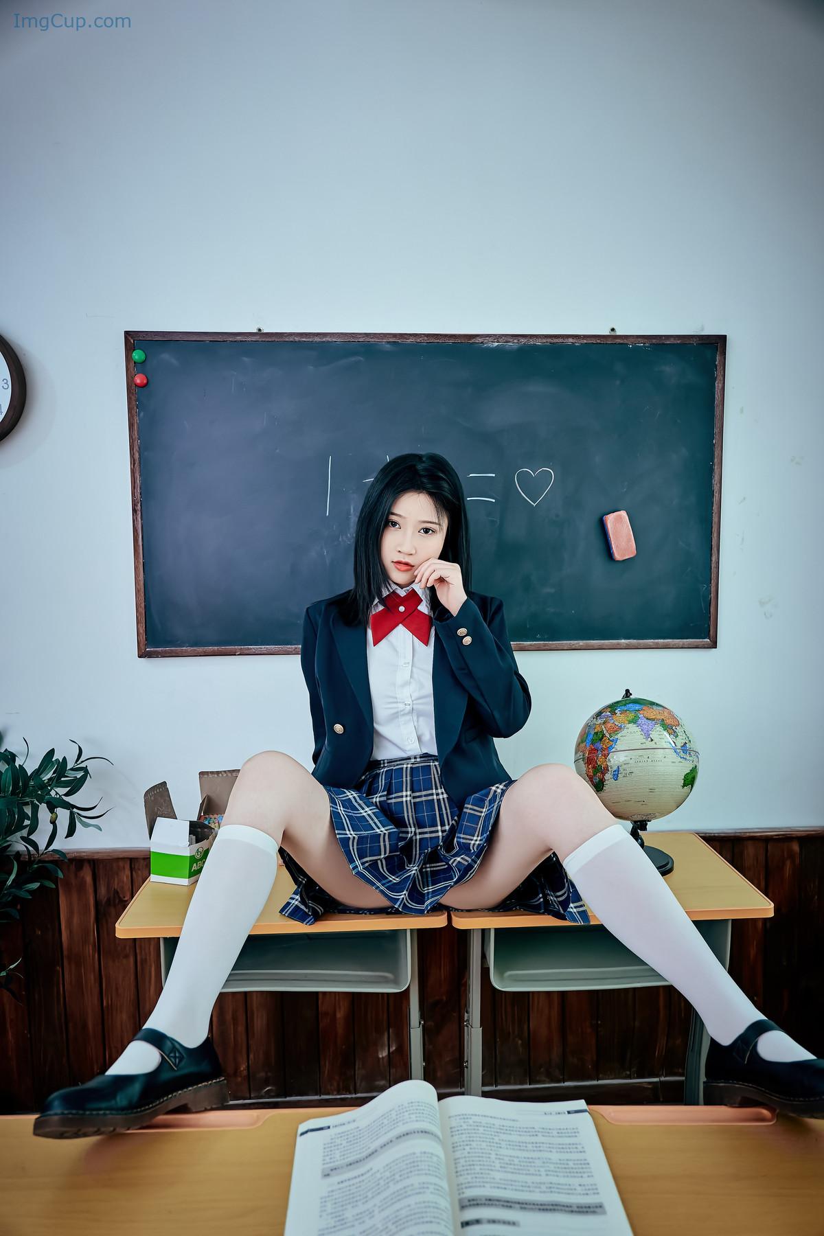 1722858451_524_年年Nnian-月刊少女.jpg 1722858451 524 年年Nnian 月刊少女