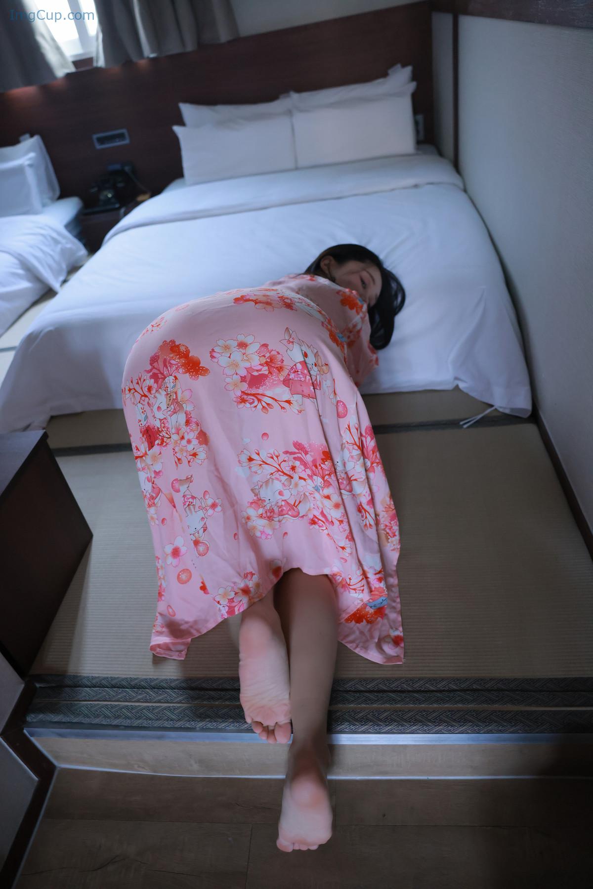 1722869541_437_Inah-이나-SWEETBOX-Vol40-Photobook-Set04.jpg 1722869541 437 Inah 이나 SWEETBOX Vol40 Photobook Set04