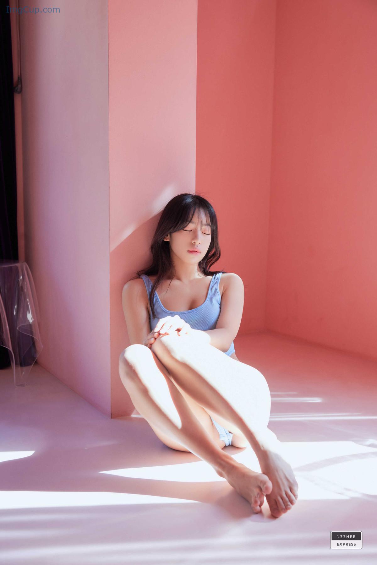 1722920391_853_So-Young-경이-LEEHEE-EXPRESS-LEDG-229A-Set01.jpg 1722920391 853 So Young 경이 LEEHEE EXPRESS LEDG 229A Set01