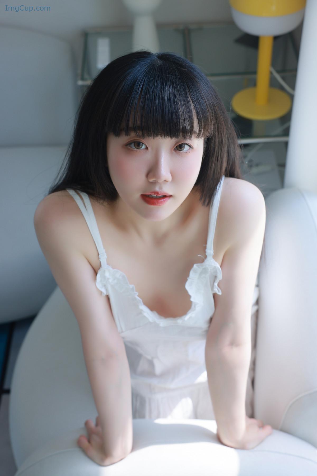 1722985803_742_Doyeon-도연-SWEETBOX-Vol43-Soft-Touch-Set01.jpg 1722985803 742 Doyeon 도연 SWEETBOX Vol43 Soft Touch Set01