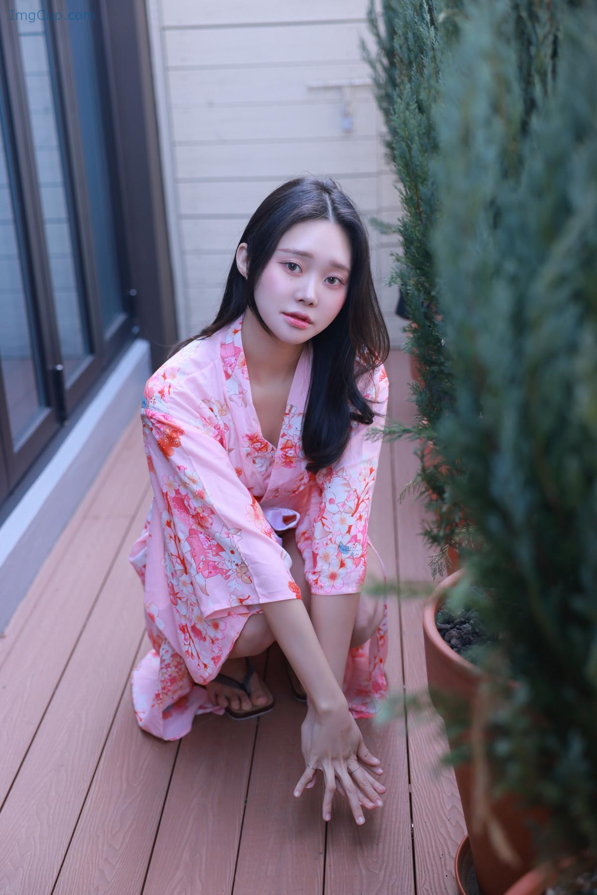 1723007551_103_Inah-이나-SWEETBOX-Vol40-Photobook-Set02.jpg 1723007551 103 Inah 이나 SWEETBOX Vol40 Photobook Set02