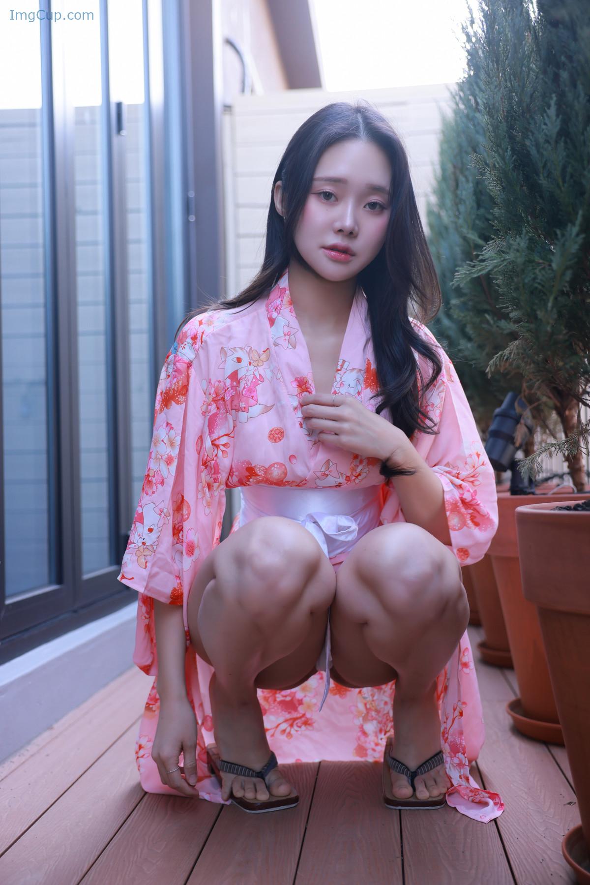 1723007555_362_Inah-이나-SWEETBOX-Vol40-Photobook-Set02.jpg 1723007555 362 Inah 이나 SWEETBOX Vol40 Photobook Set02