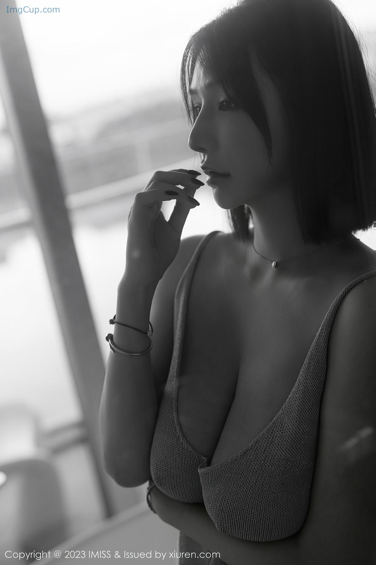 1723067987_374_IMiss爱蜜社-Vol752-Evon陈赞之.jpg 1723067987 374 IMiss爱蜜社 Vol752 Evon陈赞之