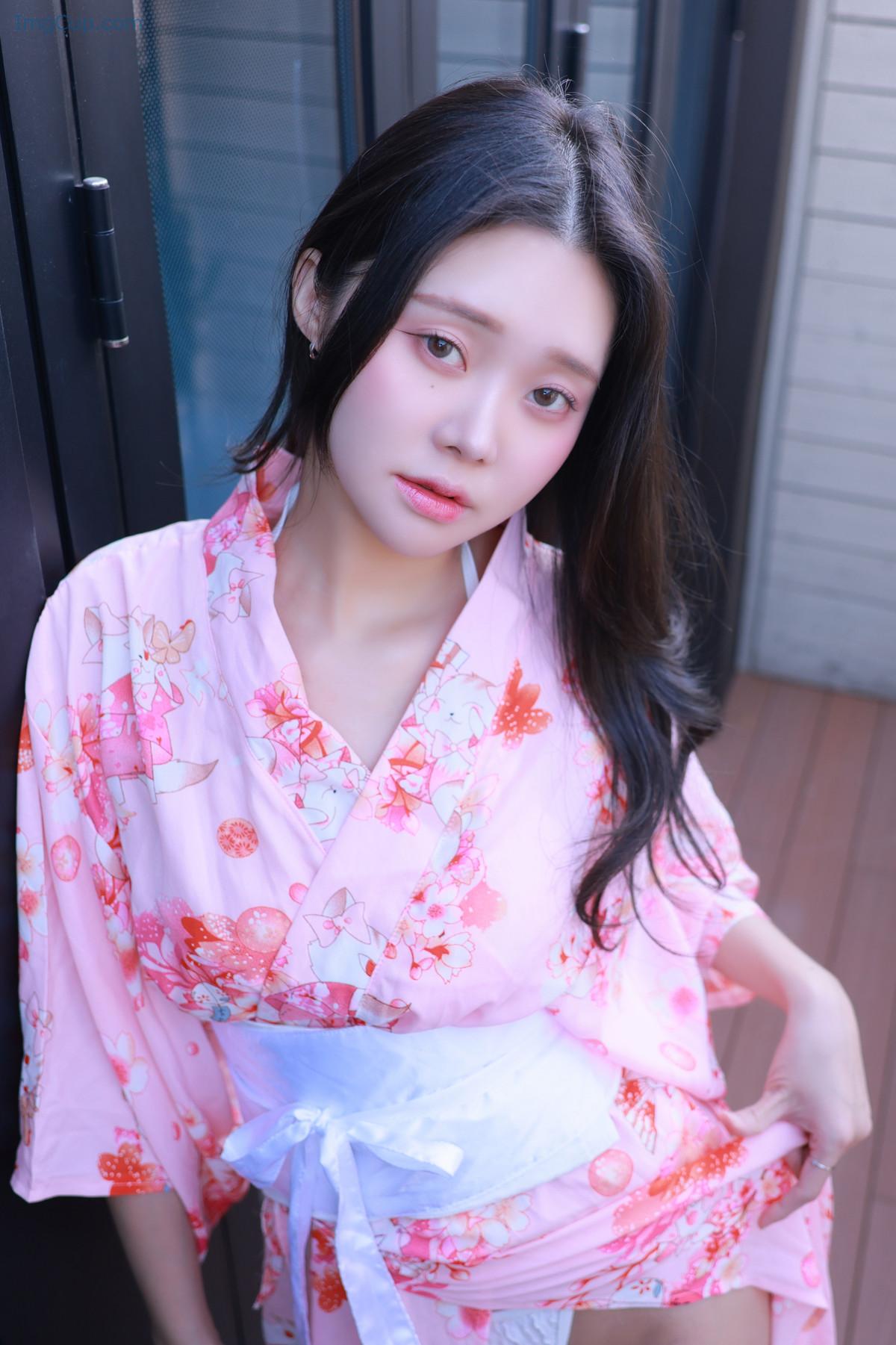 1723072856_429_Inah-이나-SWEETBOX-Vol40-Photobook-Set01.jpg 1723072856 429 Inah 이나 SWEETBOX Vol40 Photobook Set01