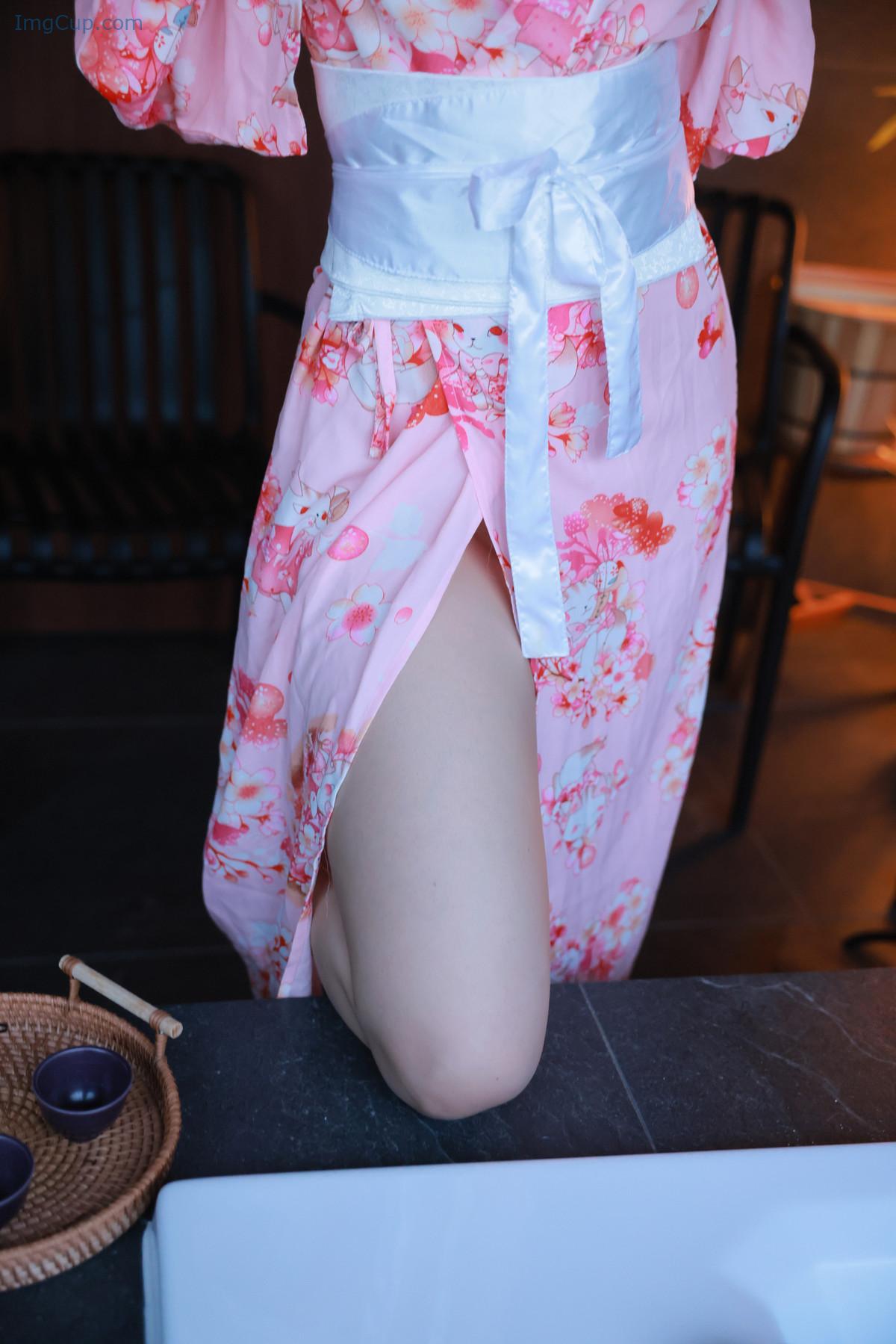 1723072883_156_Inah-이나-SWEETBOX-Vol40-Photobook-Set01.jpg 1723072883 156 Inah 이나 SWEETBOX Vol40 Photobook Set01