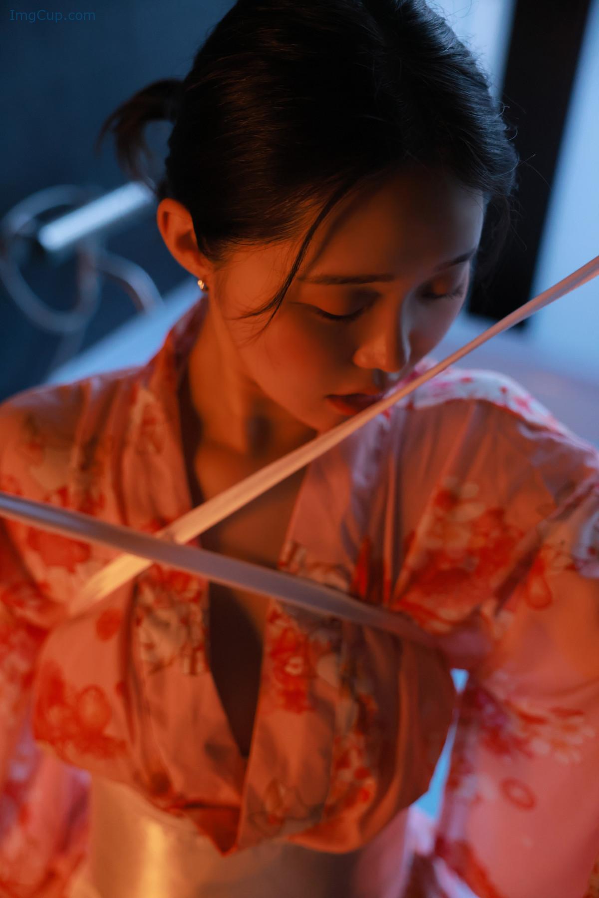 1723072921_972_Inah-이나-SWEETBOX-Vol40-Photobook-Set01.jpg 1723072921 972 Inah 이나 SWEETBOX Vol40 Photobook Set01