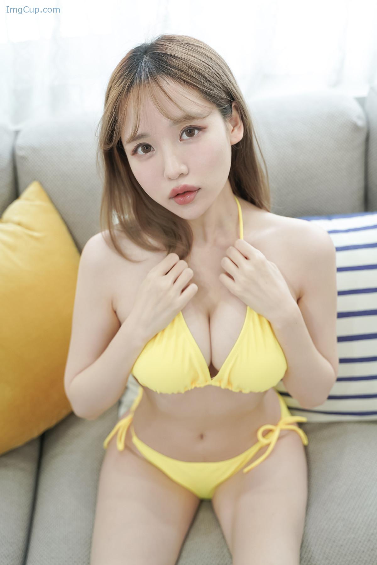 1723312583_48_Mozzi-모찌-Photobook-‘Pink-Yellow-Set02.jpg 1723312583 48 Mozzi 모찌 Photobook ‘Pink Yellow Set02