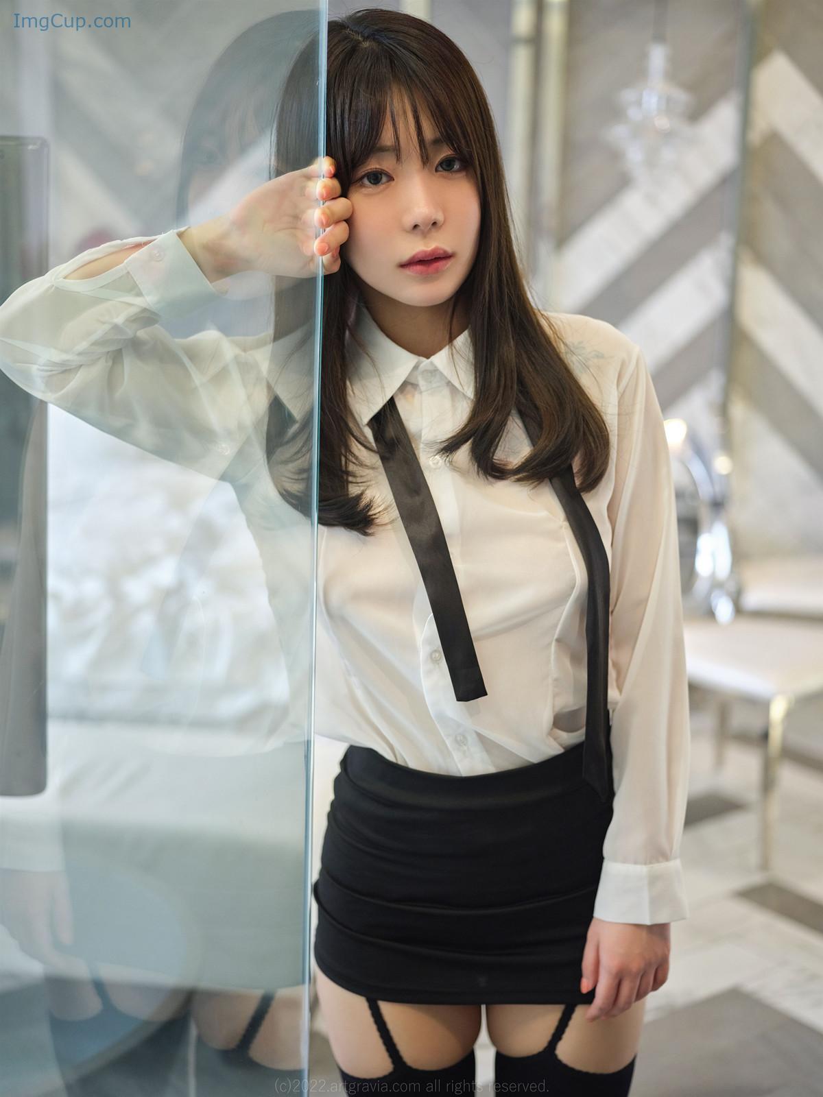 1723363466_696_Wuyo-우요-ArtGravia-Vol403-Photobook-Set01.jpg 1723363466 696 Wuyo 우요 ArtGravia Vol403 Photobook Set01