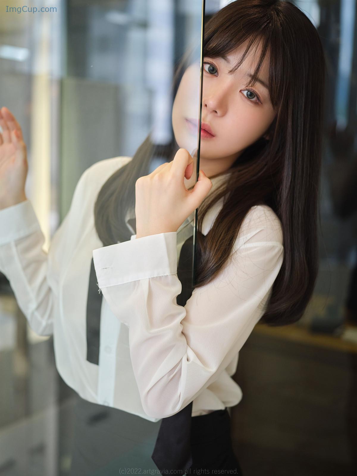 1723363471_326_Wuyo-우요-ArtGravia-Vol403-Photobook-Set01.jpg 1723363471 326 Wuyo 우요 ArtGravia Vol403 Photobook Set01