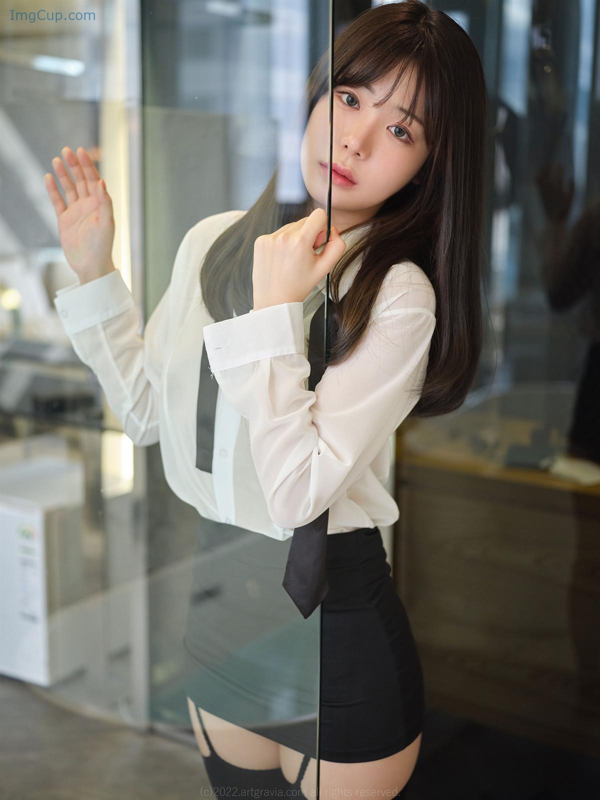 1723363472_502_Wuyo-우요-ArtGravia-Vol403-Photobook-Set01.jpg 1723363472 502 Wuyo 우요 ArtGravia Vol403 Photobook Set01