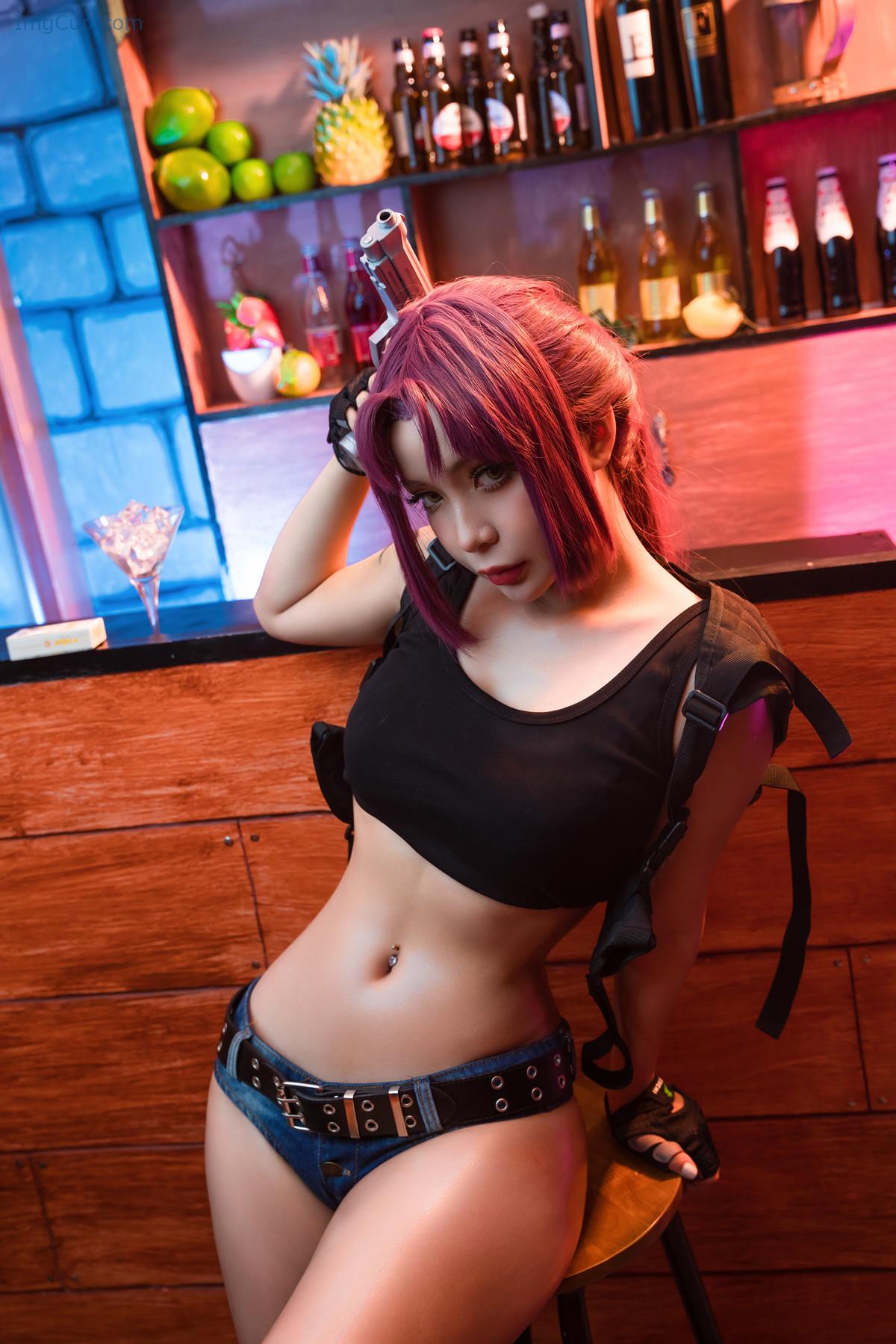 1723370341_604_Cosplay-UmekoJ-Revy-Black-Lagoon.jpg 1723370341 604 Cosplay UmekoJ Revy Black Lagoon