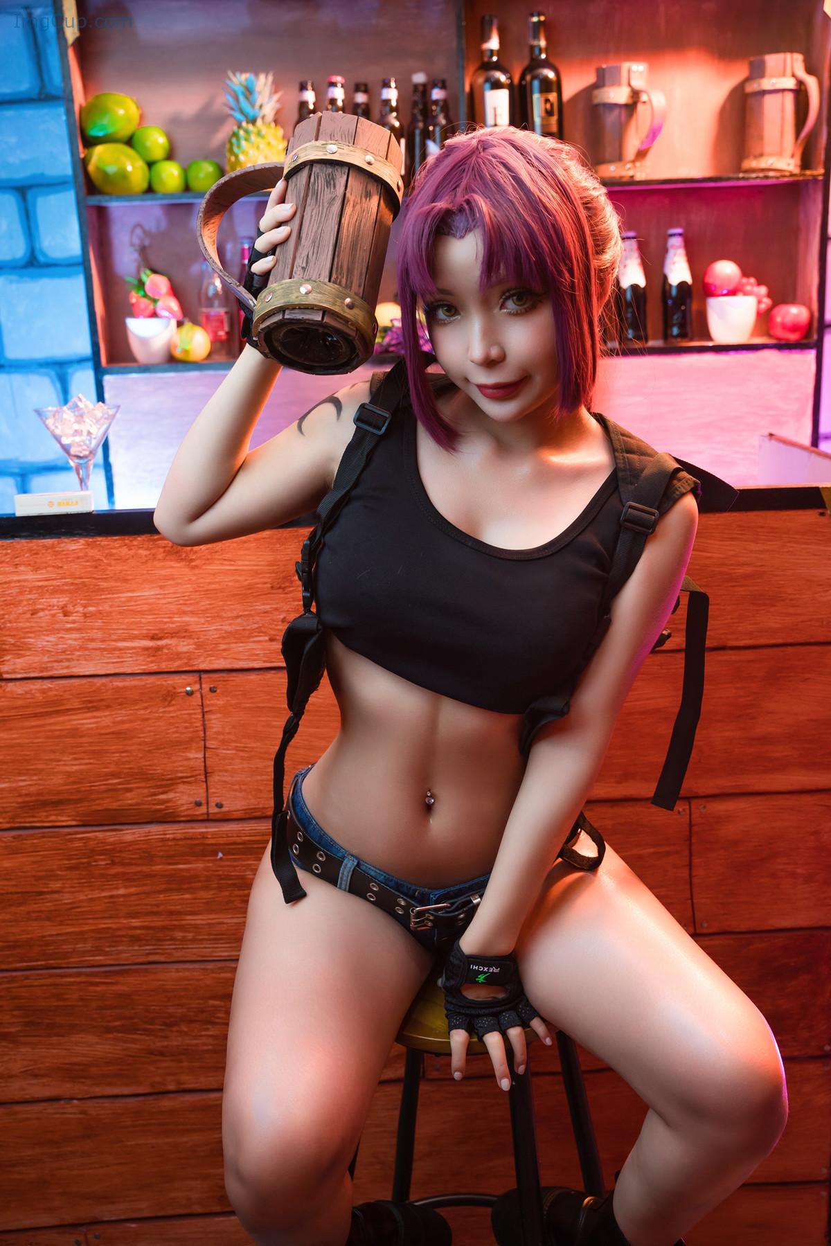 1723370342_375_Cosplay-UmekoJ-Revy-Black-Lagoon.jpg 1723370342 375 Cosplay UmekoJ Revy Black Lagoon