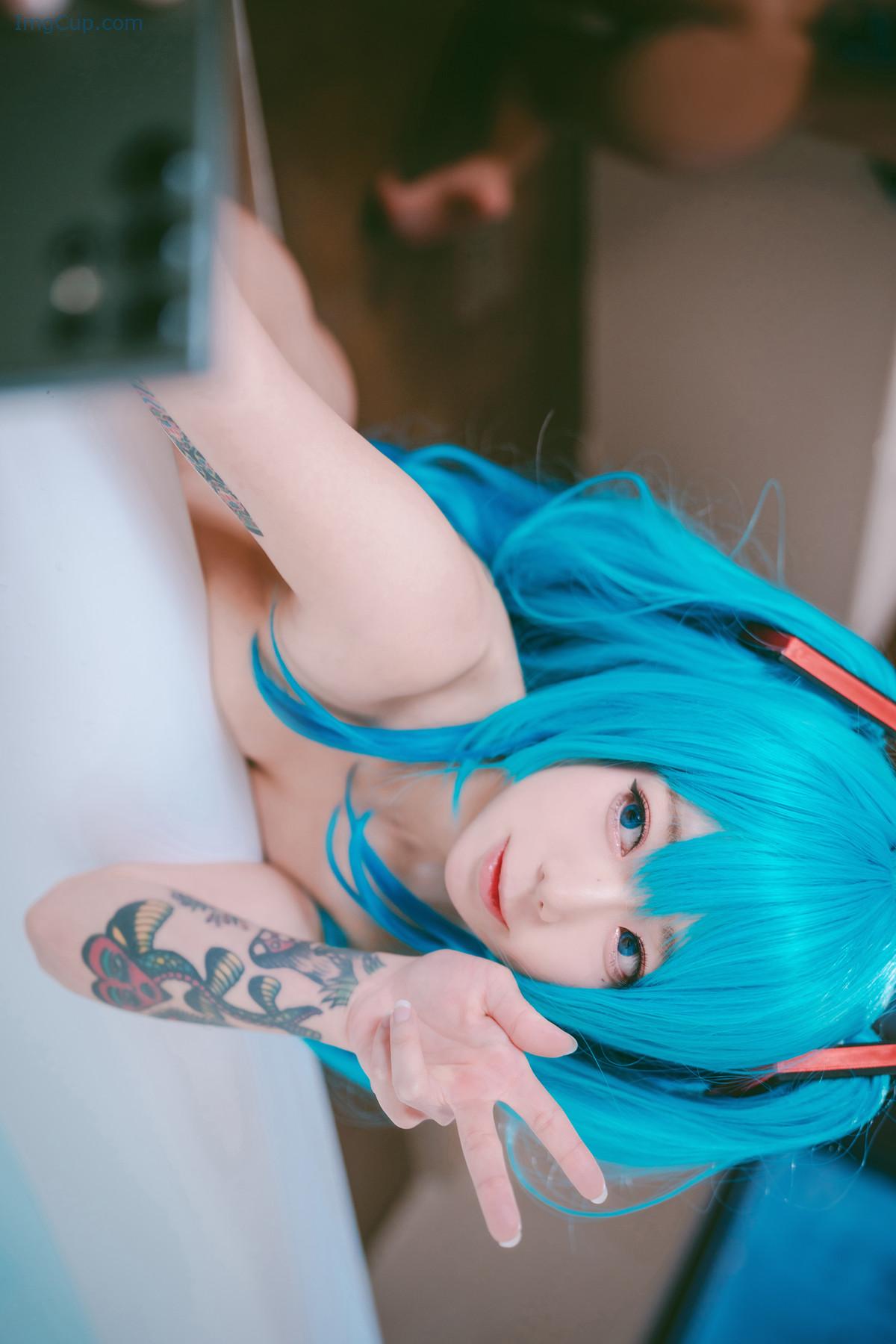 1723381231_230_Cosplay-Maruemon-마루에몽-Plug-Me-In-Miku-Set01.jpg 1723381231 230 Cosplay Maruemon 마루에몽 Plug Me In Miku Set01
