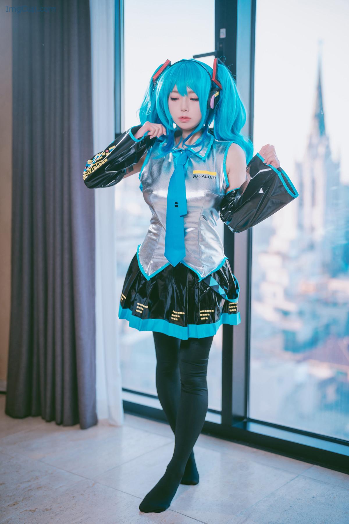 1723468069_372_Cosplay-Maruemon-마루에몽-Plug-Me-In-Miku-Set02.jpg 1723468069 372 Cosplay Maruemon 마루에몽 Plug Me In Miku Set02