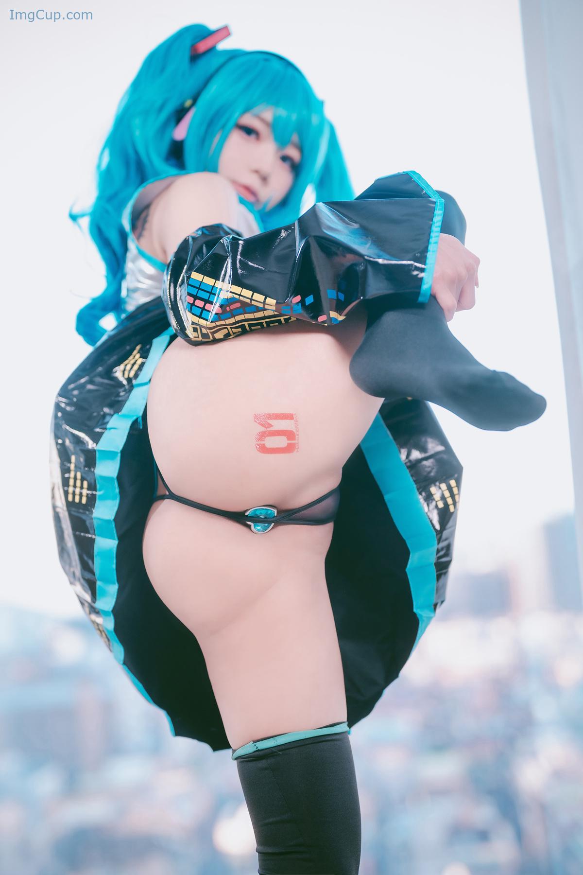 1723468078_516_Cosplay-Maruemon-마루에몽-Plug-Me-In-Miku-Set02.jpg 1723468078 516 Cosplay Maruemon 마루에몽 Plug Me In Miku Set02