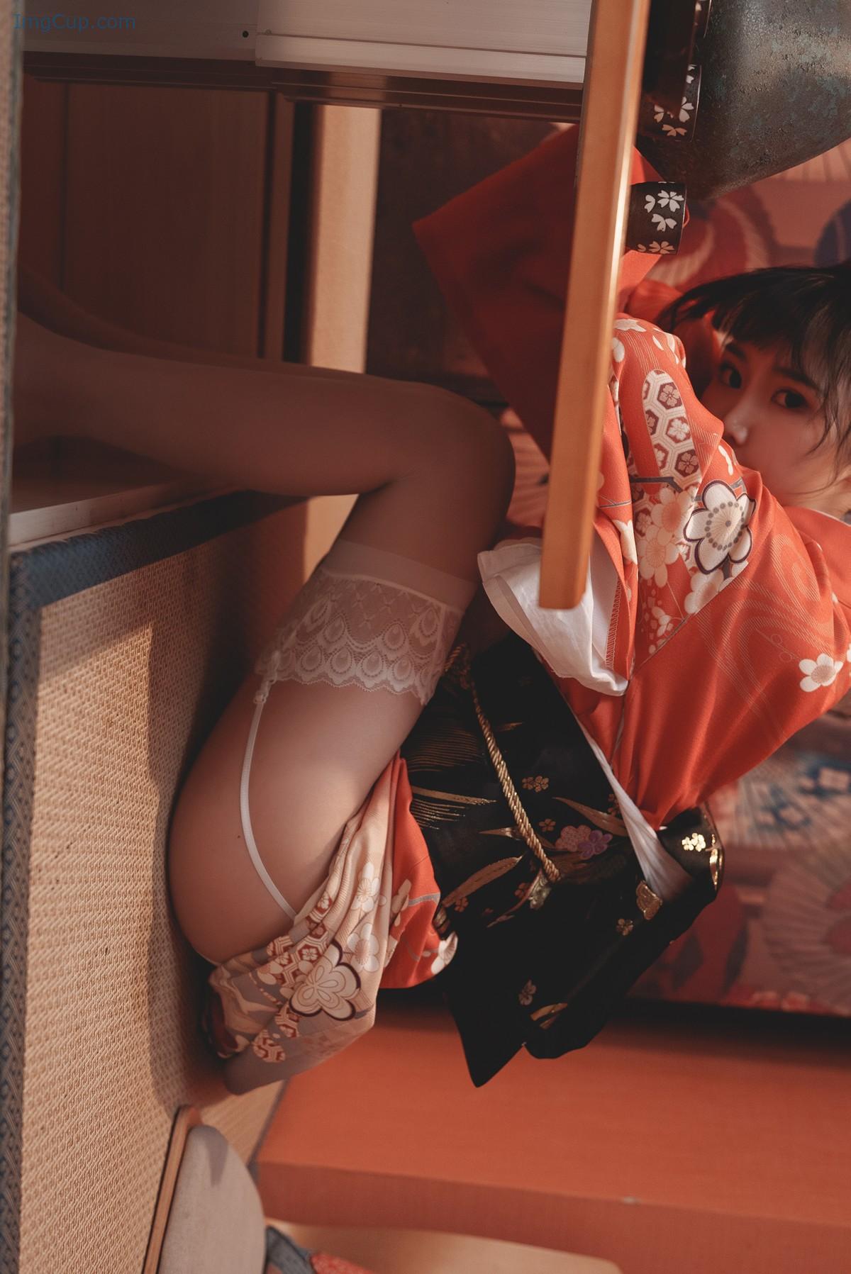 1723522395_697_Cosplay-面饼仙儿-饼子和服内景.jpg 1723522395 697 Cosplay 面饼仙儿 饼子和服内景