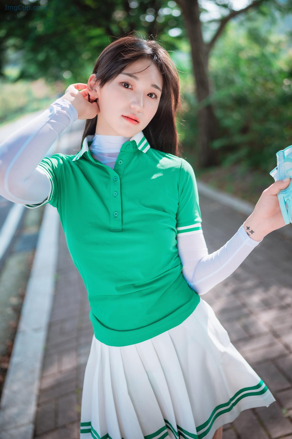 1723741014_397_Hendoong-혠둥이-DJAWA-‘On-Green-Set01.jpg 1723741014 397 Hendoong 혠둥이 DJAWA ‘On Green Set01