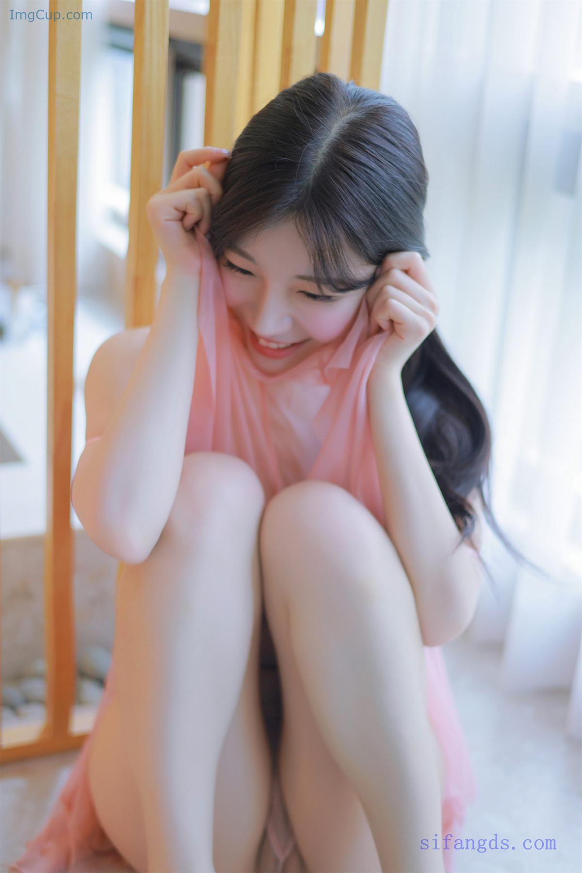 1723857250_641_Leeesovely-쏘블리-Photobook-‘Pink-Set03.jpg 1723857250 641 Leeesovely 쏘블리 Photobook ‘Pink Set03