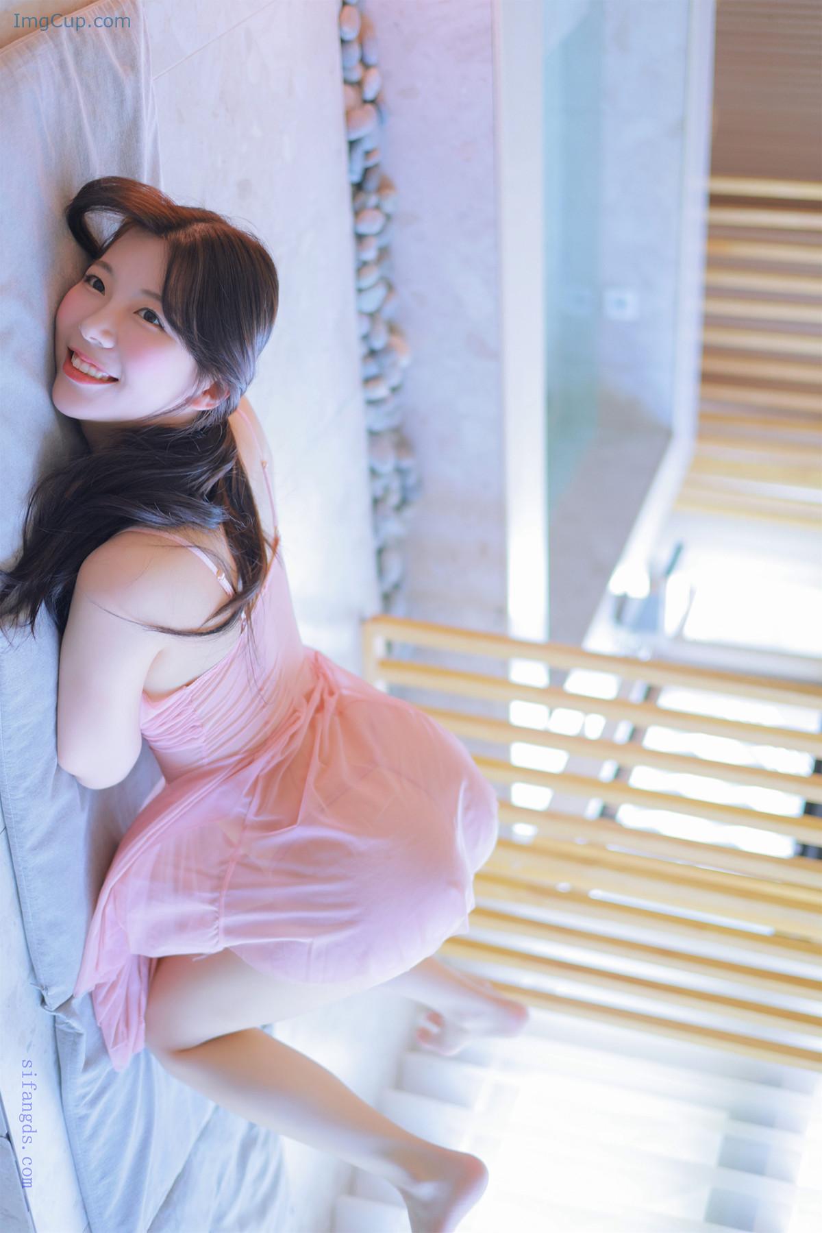 1723915302_518_Leeesovely-쏘블리-Photobook-‘Pink-Set02.jpg 1723915302 518 Leeesovely 쏘블리 Photobook ‘Pink Set02