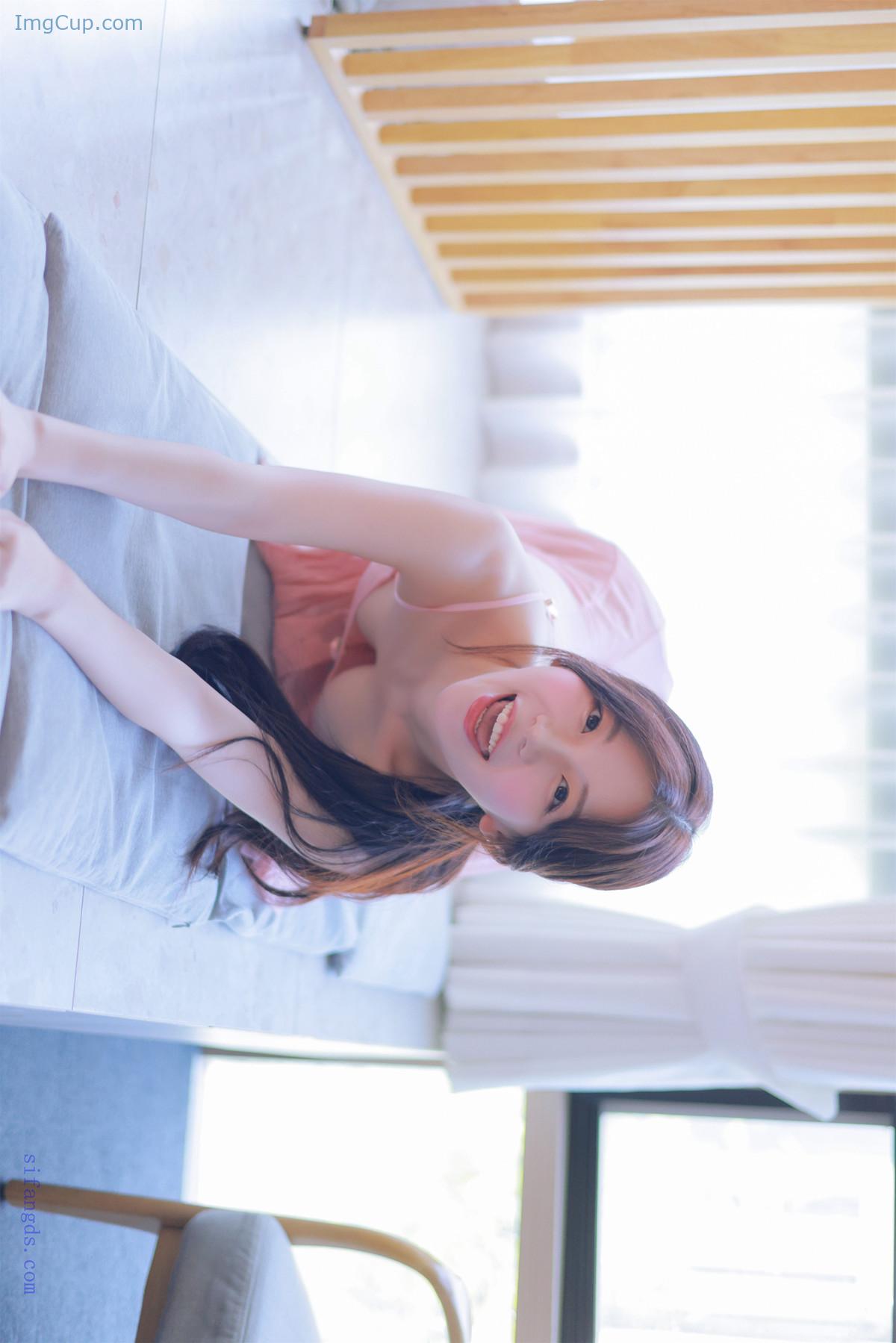 1723915302_919_Leeesovely-쏘블리-Photobook-‘Pink-Set02.jpg 1723915302 919 Leeesovely 쏘블리 Photobook ‘Pink Set02