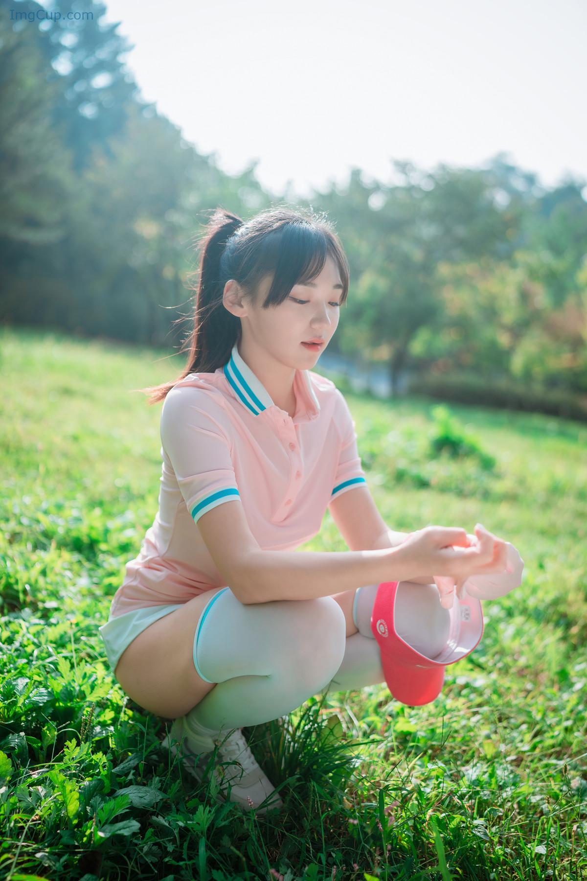 1724060487_320_Hendoong-혠둥이-DJAWA-‘On-Green-Set03.jpg 1724060487 320 Hendoong 혠둥이 DJAWA ‘On Green Set03