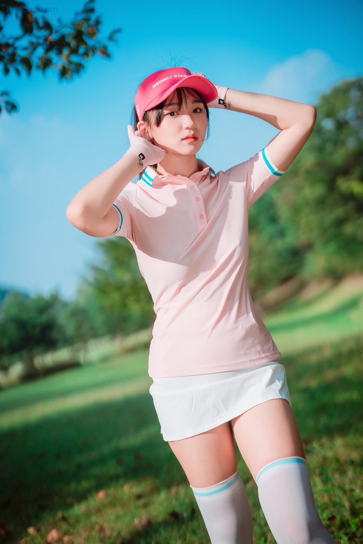 1724060496_420_Hendoong-혠둥이-DJAWA-‘On-Green-Set03.jpg 1724060496 420 Hendoong 혠둥이 DJAWA ‘On Green Set03