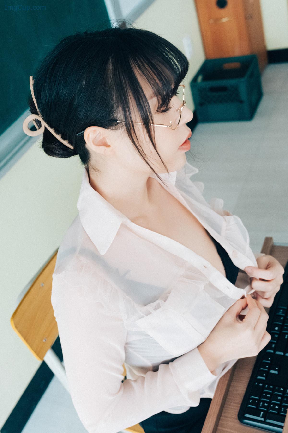 1724082264_644_Mozzi-모찌-Loozy-‘Remedial-Class-Set04.jpg 1724082264 644 Mozzi 모찌 Loozy ‘Remedial Class Set04