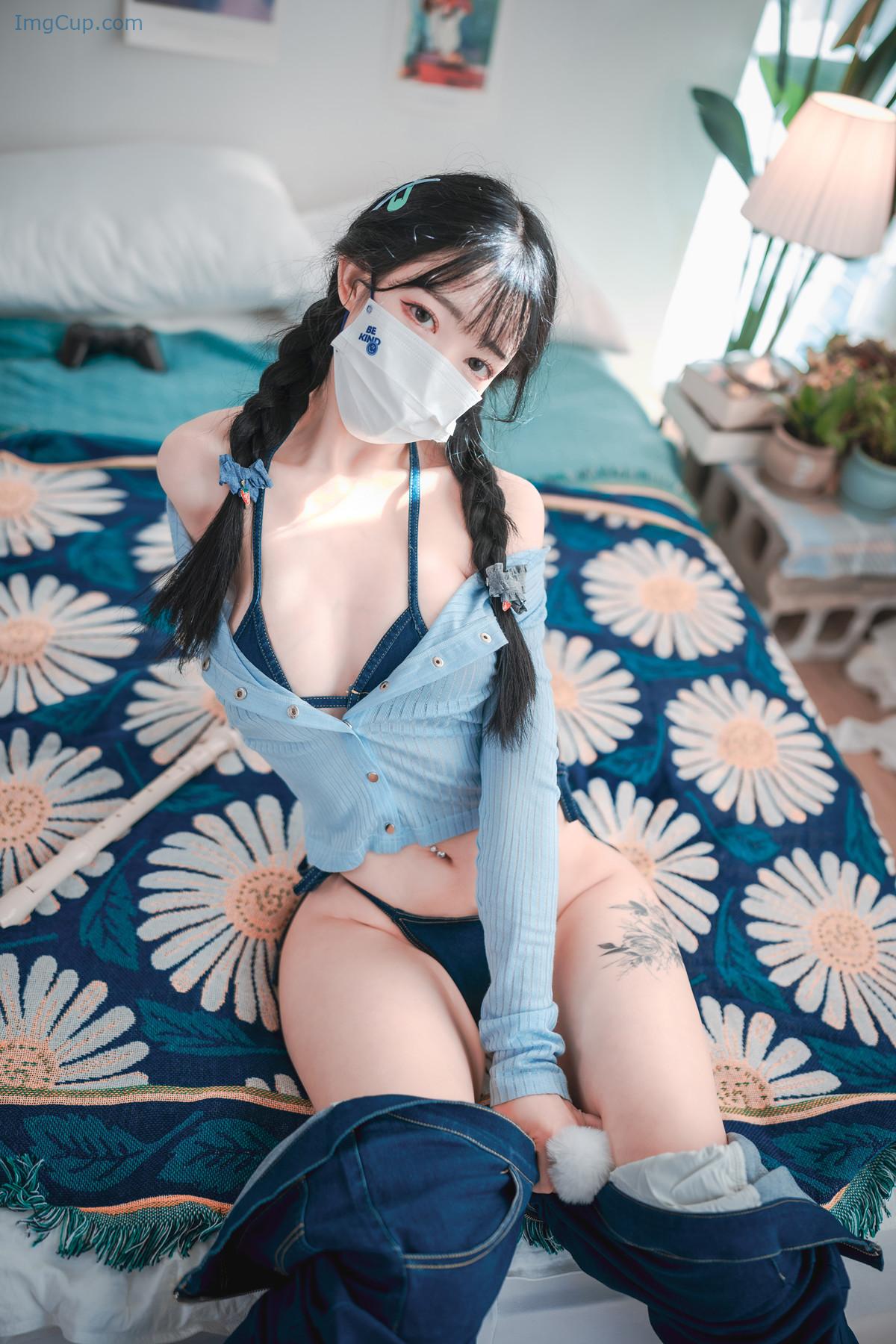 1724183931_281_Aram-아람-DJAWA-‘Messed-up-Denim-Set01.jpg 1724183931 281 Aram 아람 DJAWA ‘Messed up Denim Set01