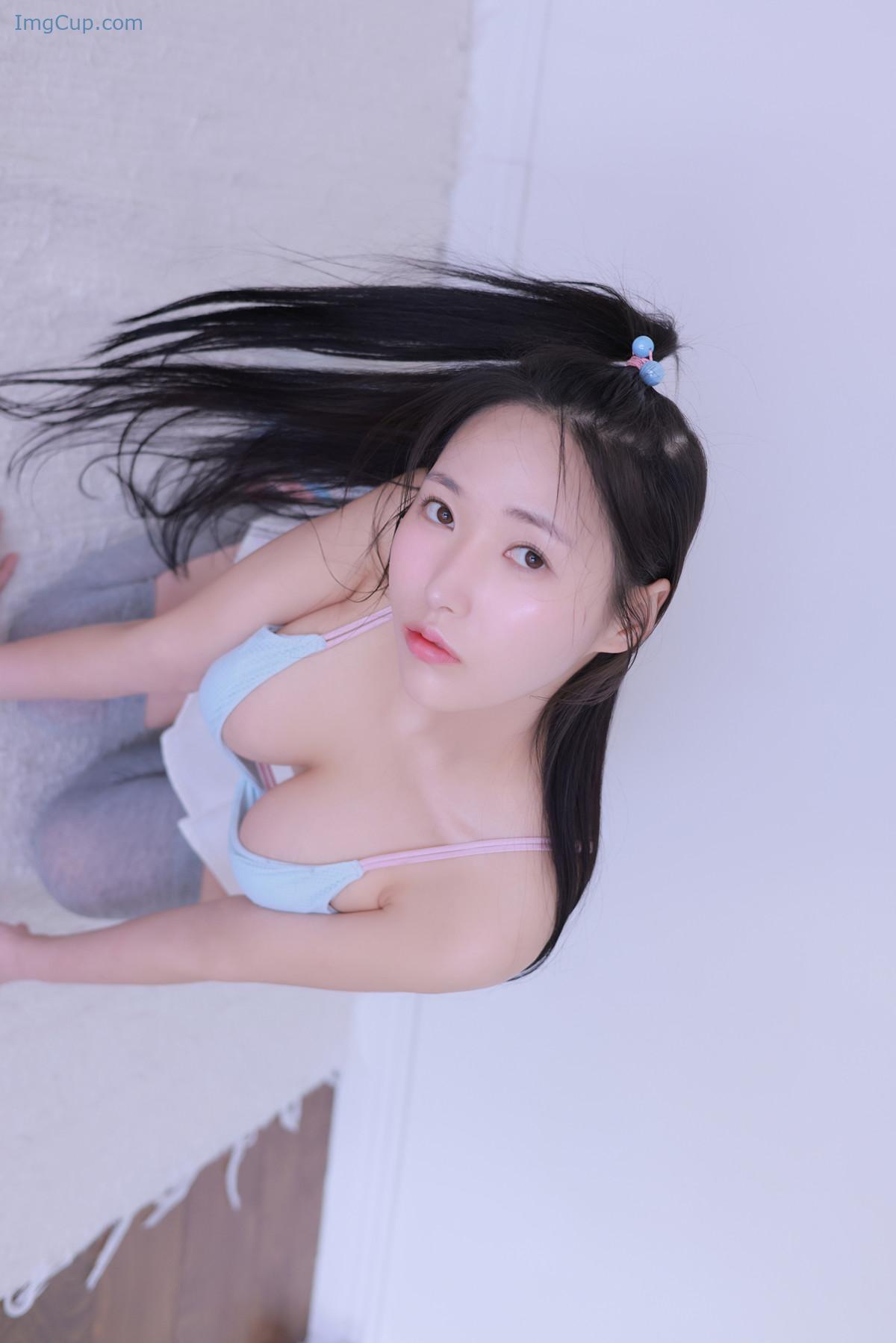 1724271034_600_Yeon-Hwa-연화-Photobook-‘Pure-White-Girl-Set01.jpg 1724271034 600 Yeon Hwa 연화 Photobook ‘Pure White Girl Set01