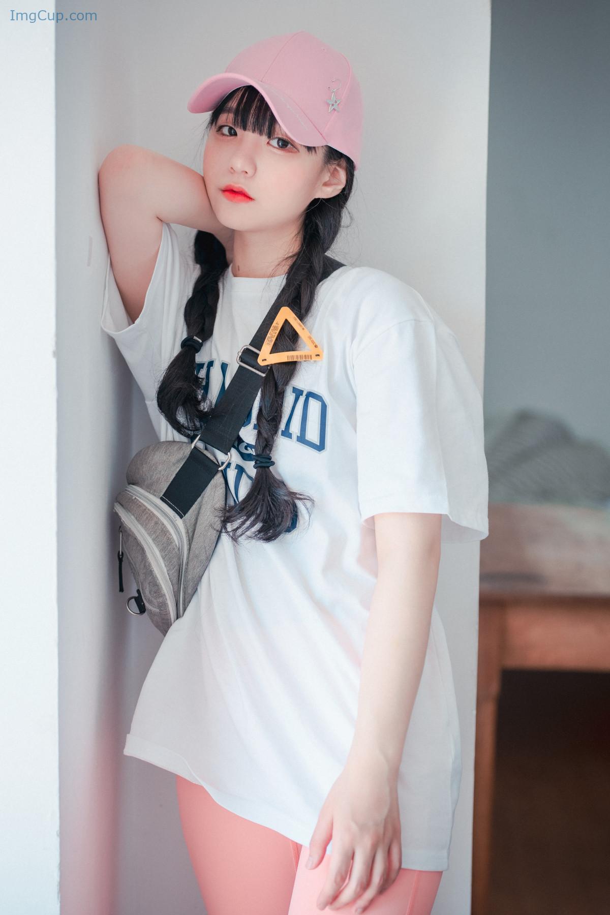 1724350887_322_Jeong-Jenny-정제니-DJAWA-‘Loose-and-Tight-Pink-Set03.jpg 1724350887 322 Jeong Jenny 정제니 DJAWA ‘Loose and Tight Pink Set03