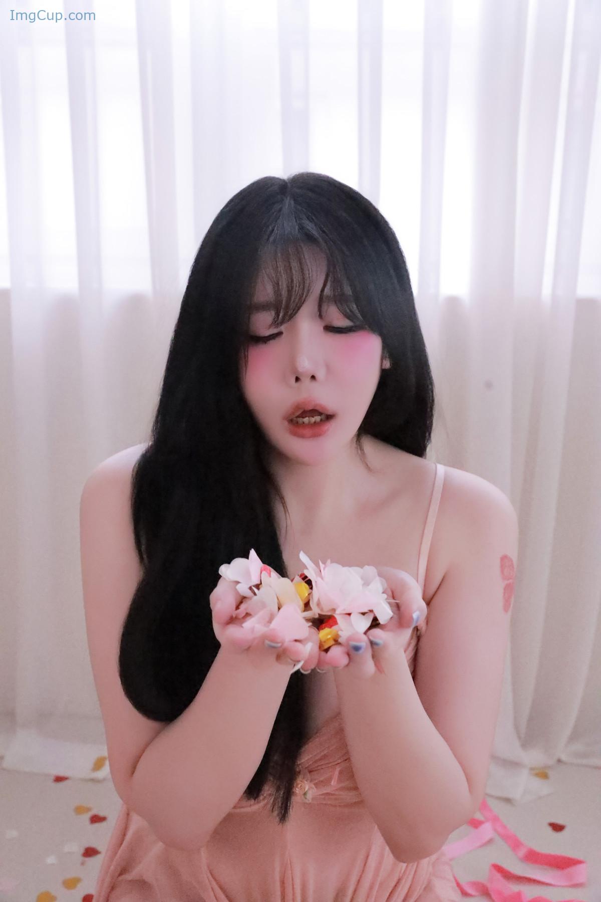 1724401755_496_Jisu-A-안지수-Photobook-‘Birthday-Set01.jpg 1724401755 496 Jisu A 안지수 Photobook ‘Birthday Set01
