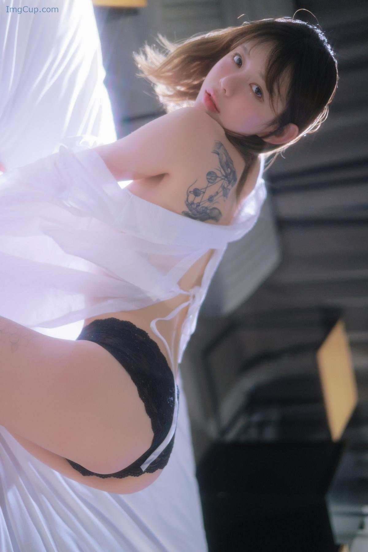 1724408975_23_Romi-로미-Photobook-‘Come-Back-Set01.jpg 1724408975 23 Romi 로미 Photobook ‘Come Back Set01