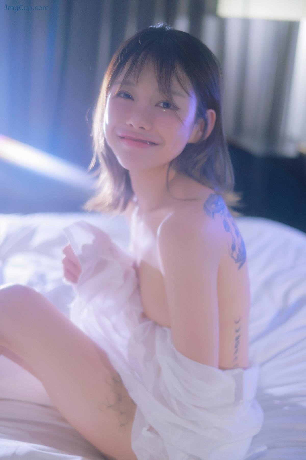 1724408976_621_Romi-로미-Photobook-‘Come-Back-Set01.jpg 1724408976 621 Romi 로미 Photobook ‘Come Back Set01