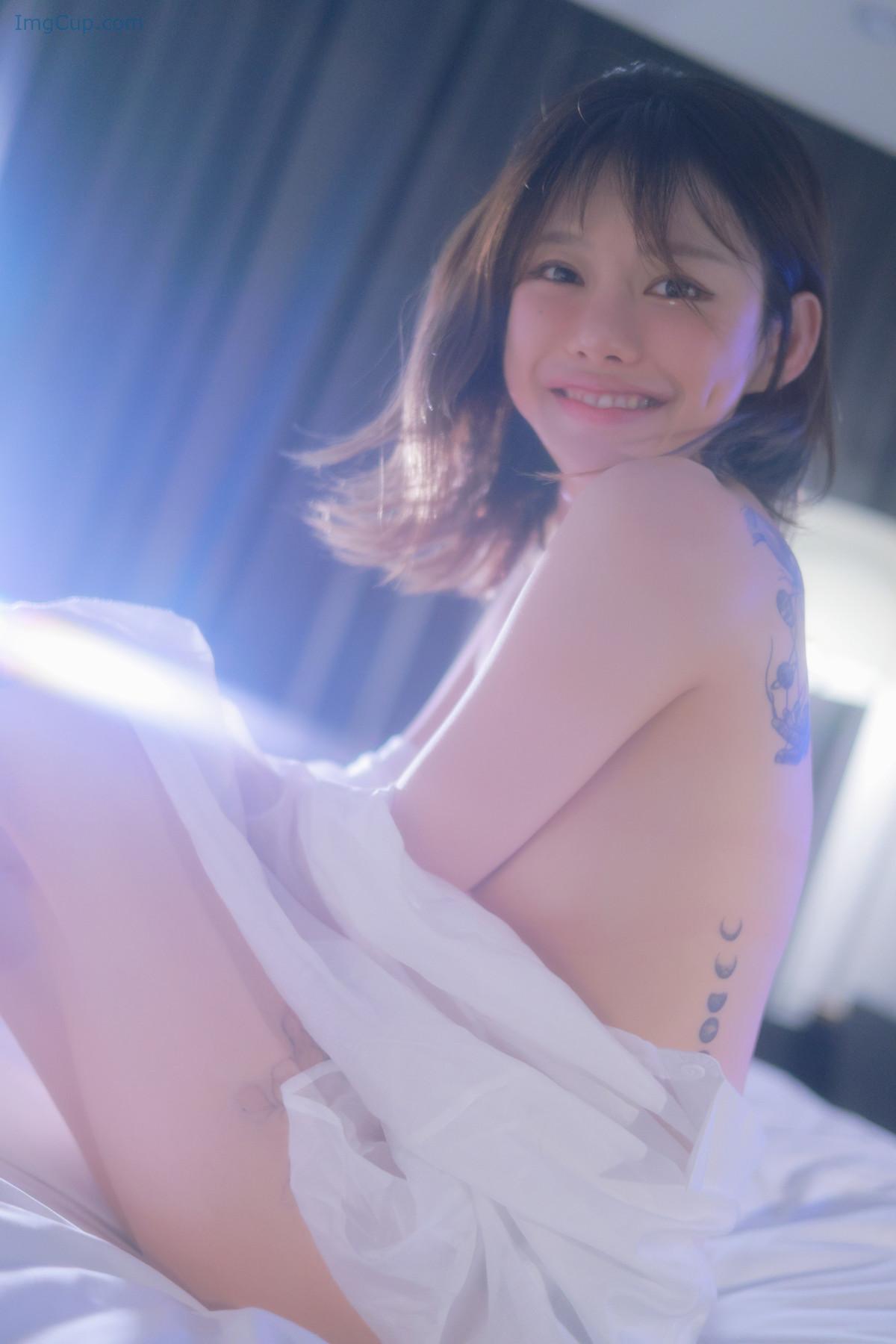 1724408977_117_Romi-로미-Photobook-‘Come-Back-Set01.jpg 1724408977 117 Romi 로미 Photobook ‘Come Back Set01