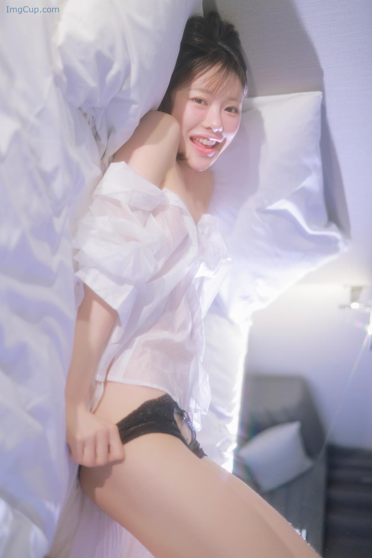 1724408983_520_Romi-로미-Photobook-‘Come-Back-Set01.jpg 1724408983 520 Romi 로미 Photobook ‘Come Back Set01