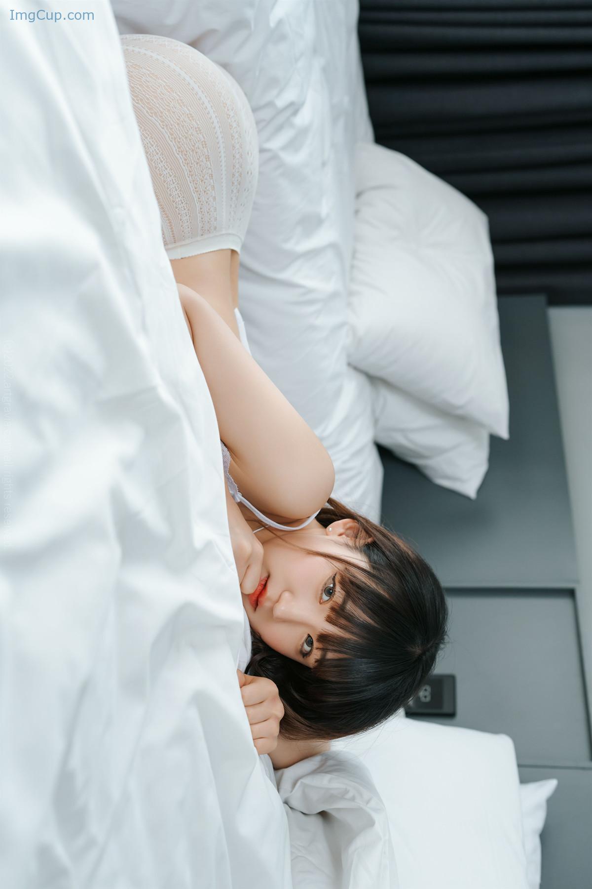 1724438069_38_Hendoong-혠둥이-ArtGravia-Vol415-Photobook-Set01.jpg 1724438069 38 Hendoong 혠둥이 ArtGravia Vol415 Photobook Set01