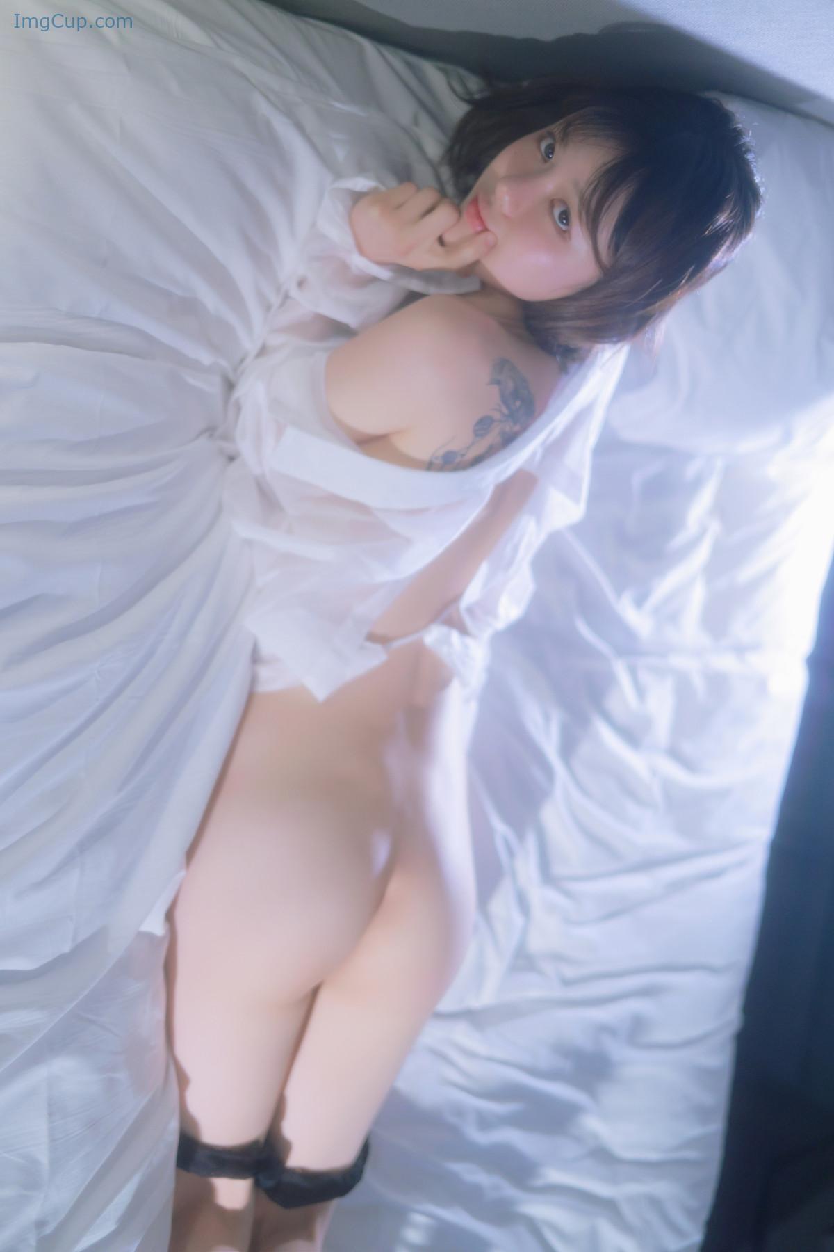 1724503483_882_Romi-로미-Photobook-‘Come-Back-Set02.jpg 1724503483 882 Romi 로미 Photobook ‘Come Back Set02