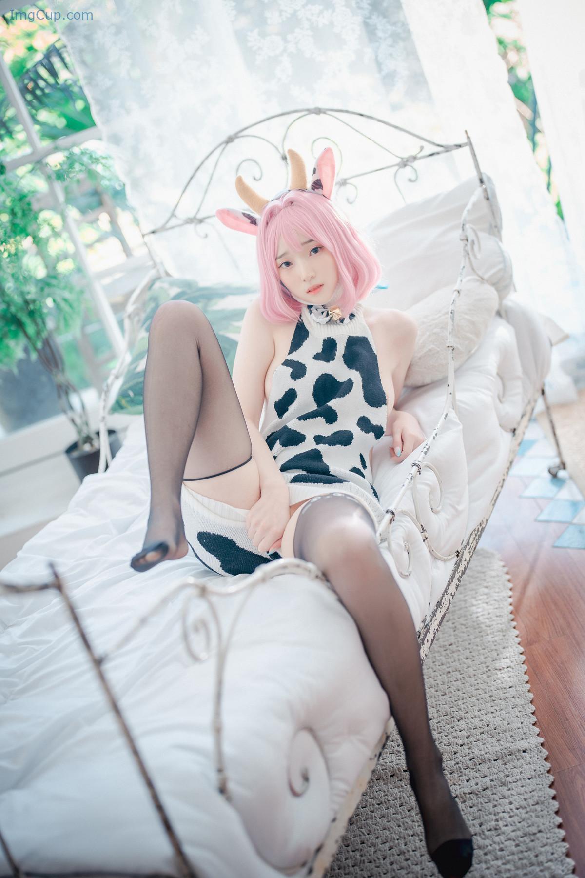 1724862072_774_Bambi-밤비-DJAWA-‘Riamus-Celebrating-the-Year-of-the-Cow.jpg 1724862072 774 Bambi 밤비 DJAWA ‘Riamus Celebrating the Year of the Cow