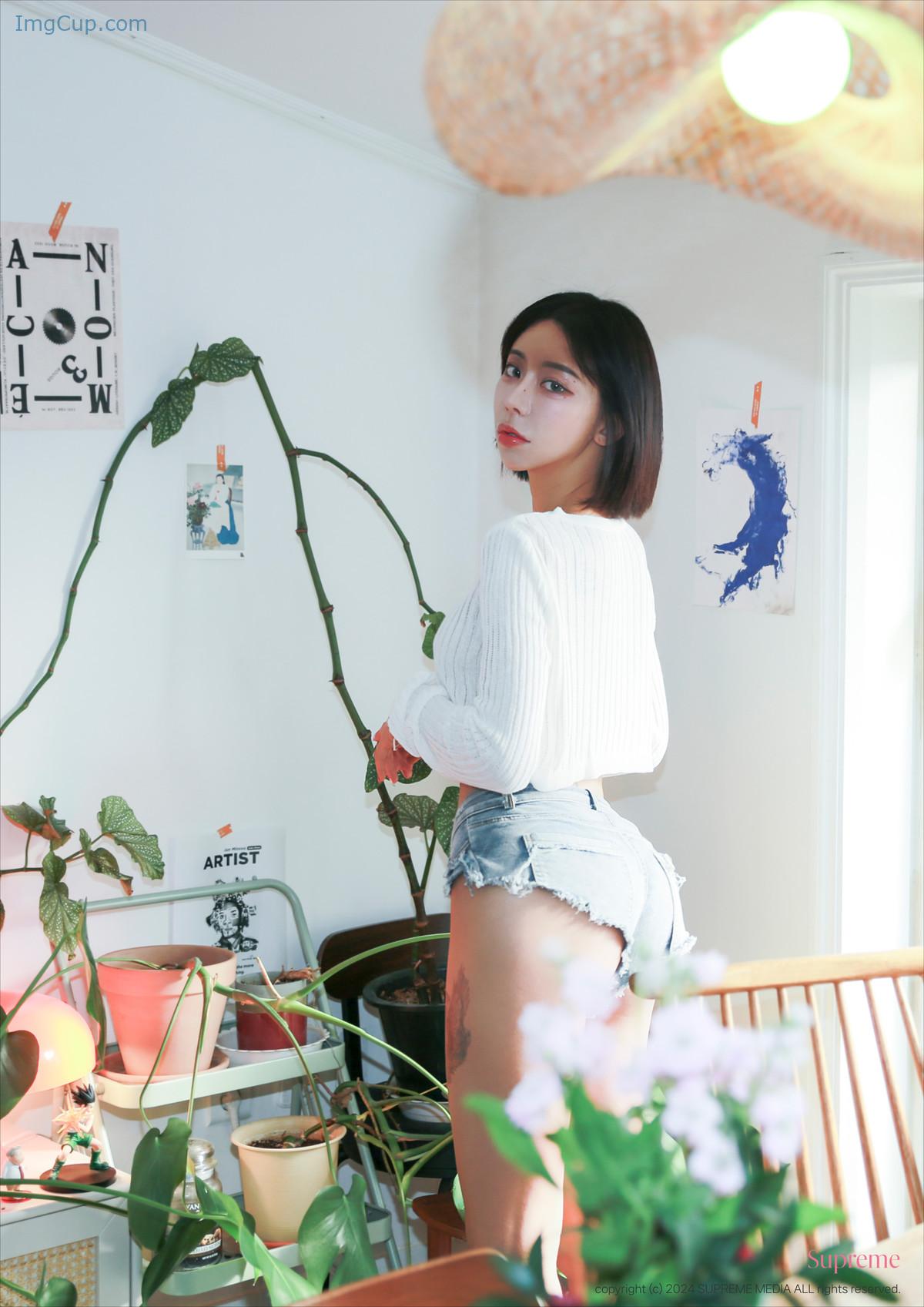 Magarin-마가린-Supreme-Photobook-‘Jeans-Set01.jpg Magarin 마가린 Supreme Photobook ‘Jeans Set01