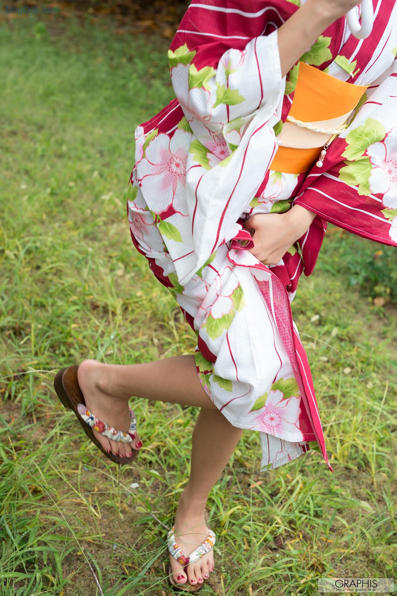 Riku-Minato-湊莉久-Graphis-Winter-Special-2015-Vol04.jpg Riku Minato 湊莉久 Graphis Winter Special 2015 Vol04