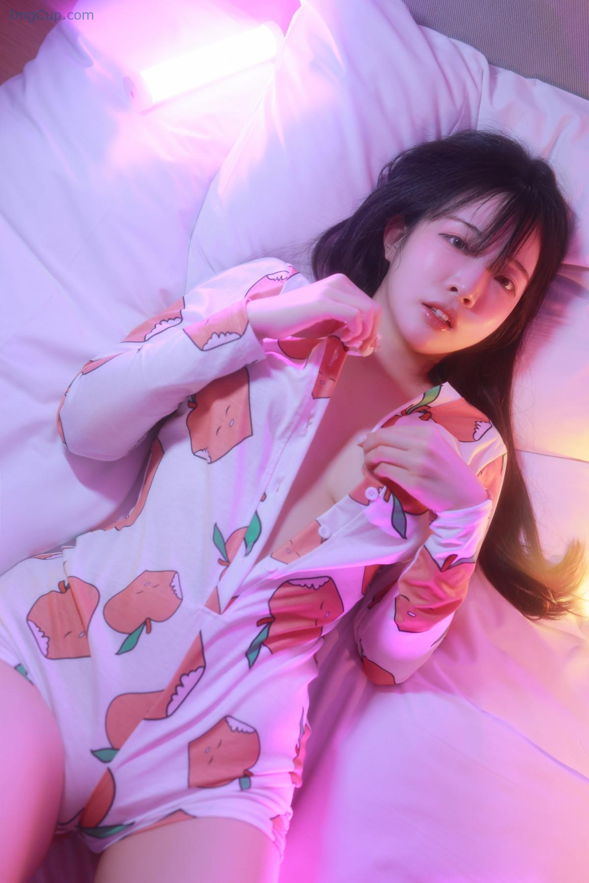 Rinaモモリナ-Patreon-Saucy-Red.jpg Rinaモモリナ Patreon Saucy Red