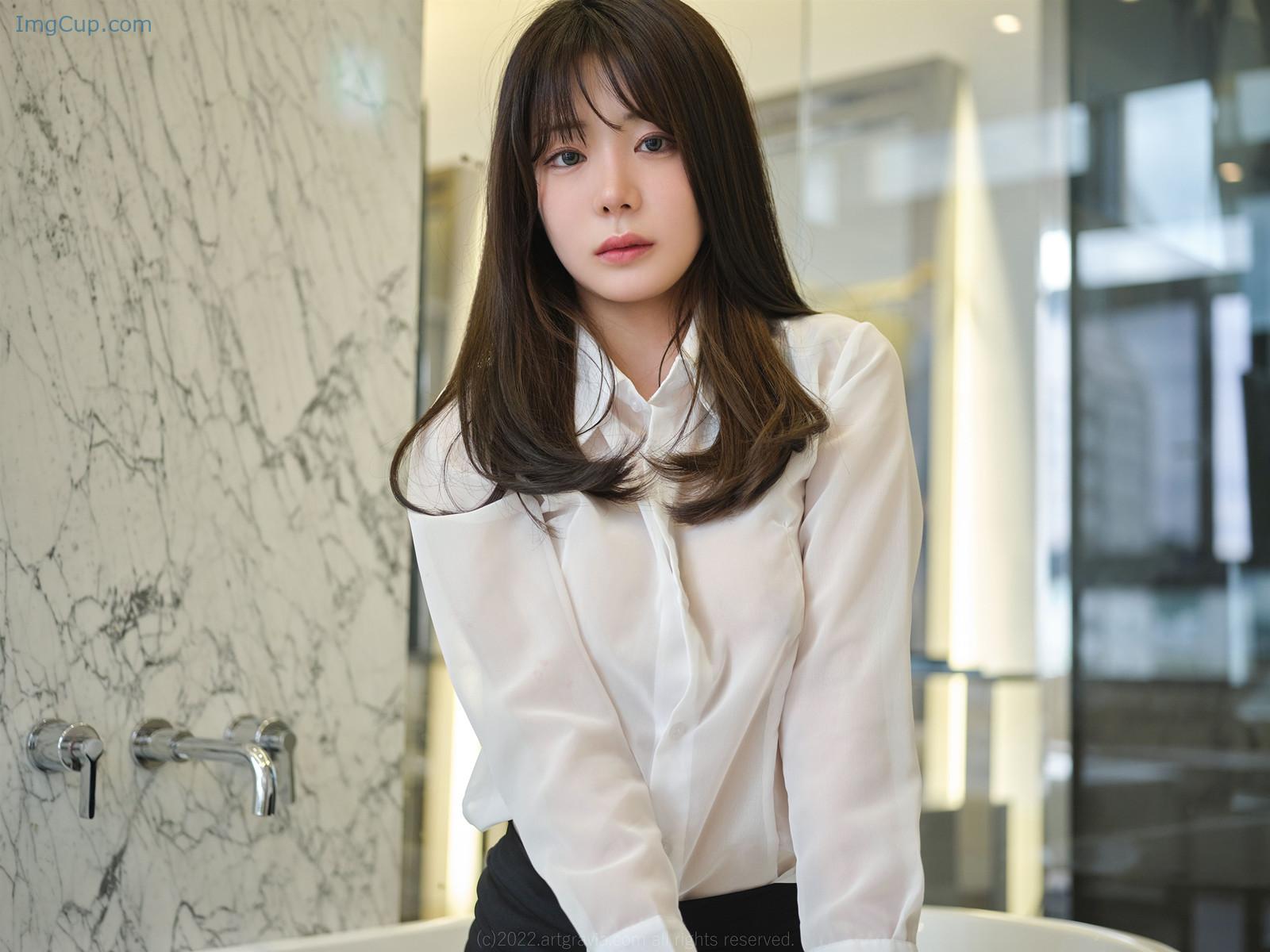 Wuyo-우요-ArtGravia-Vol403-Photobook-Set02.jpg Wuyo 우요 ArtGravia Vol403 Photobook Set02