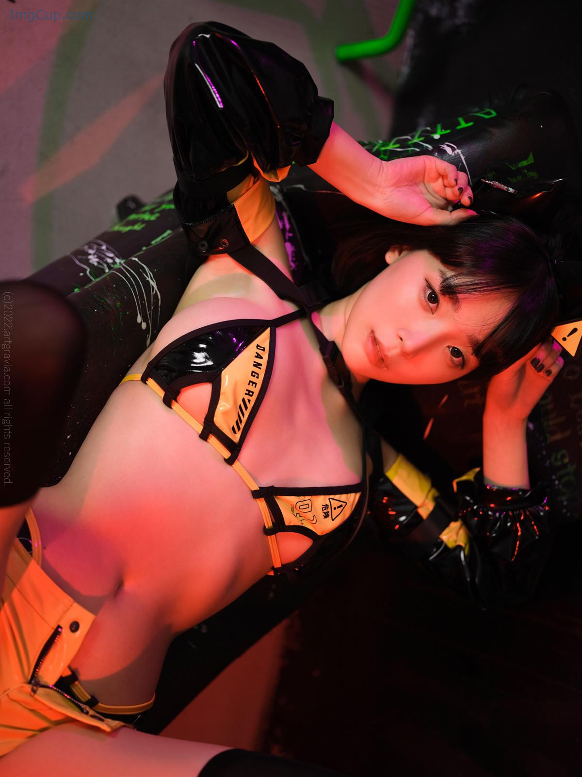 1725130675_968_Kang-Inkyung-강인경-ArtGravia-VOL407-Photobook-Set01.jpg 1725130675 968 Kang Inkyung 강인경 ArtGravia VOL407 Photobook Set01