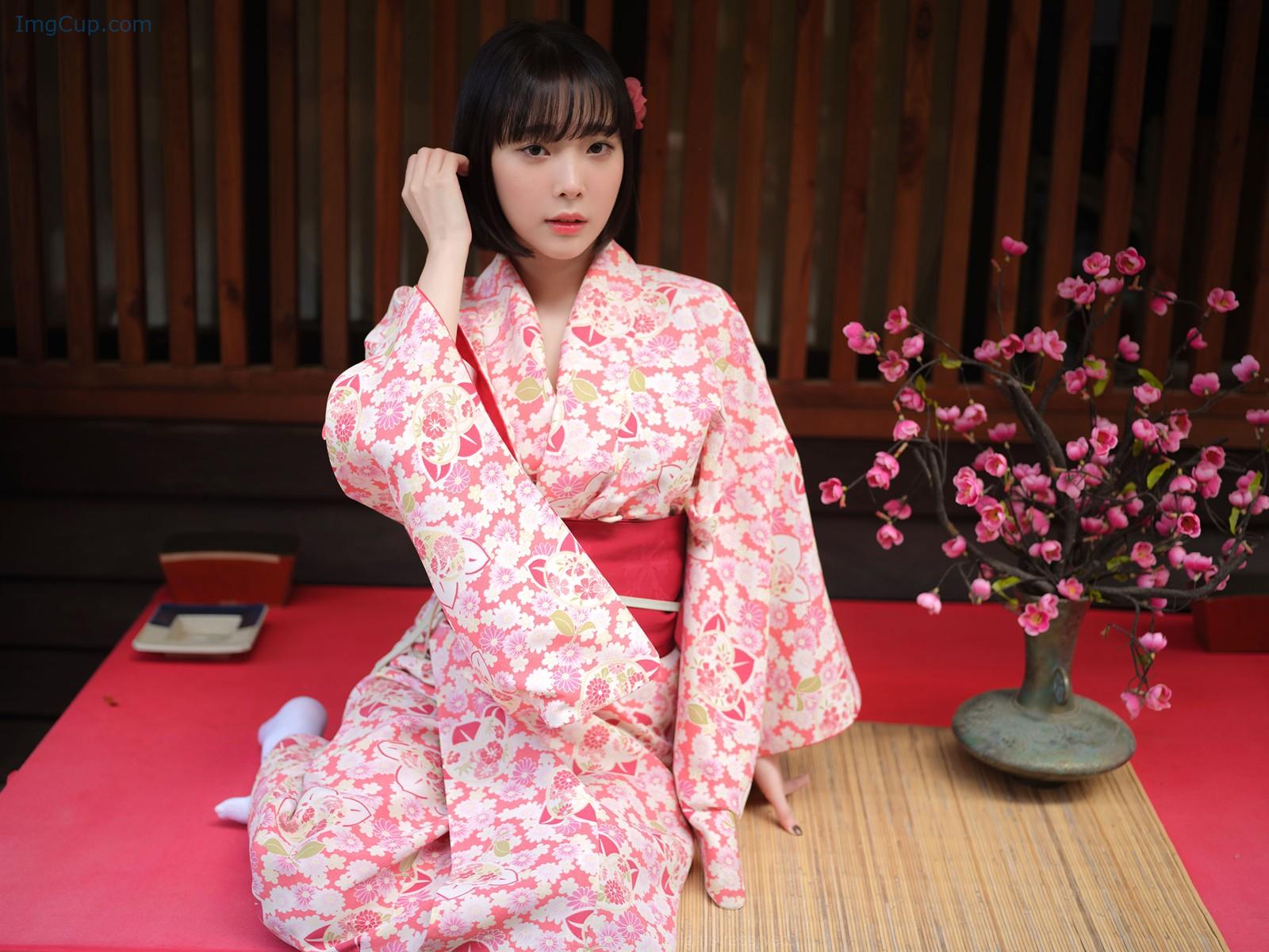 1725675529_121_Kang-Inkyung-강인경-ArtGravia-Vol401-Photobook-Set01.jpg 1725675529 121 Kang Inkyung 강인경 ArtGravia Vol401 Photobook Set01