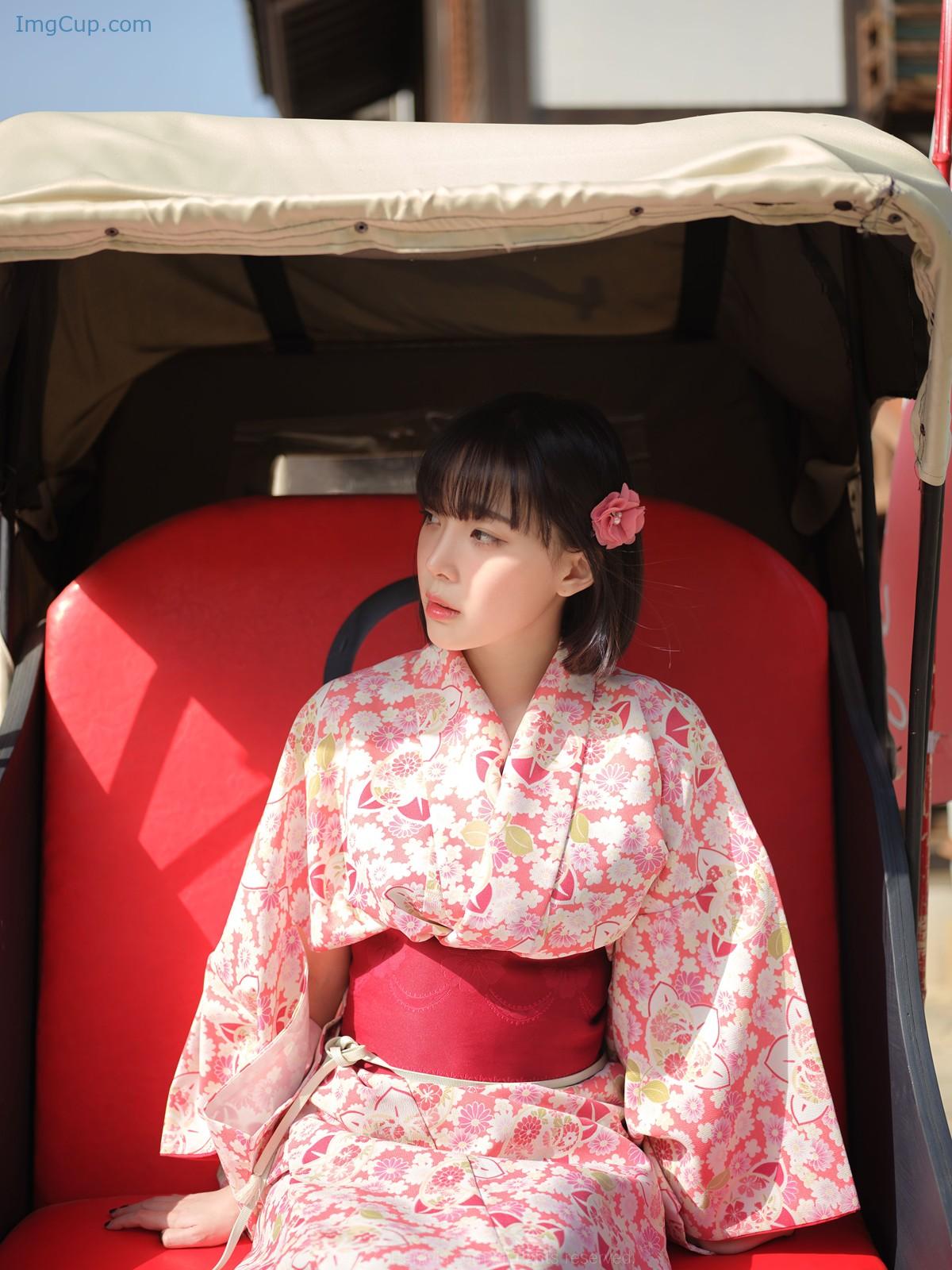 1725849760_581_Kang-Inkyung-강인경-ArtGravia-Vol401-Photobook-Set02.jpg 1725849760 581 Kang Inkyung 강인경 ArtGravia Vol401 Photobook Set02