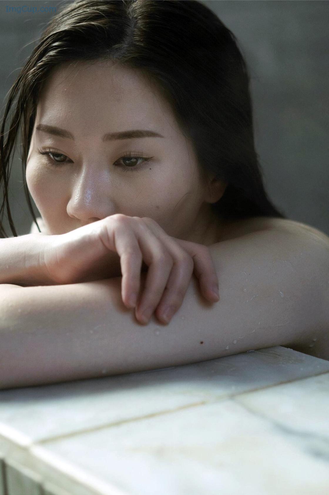 1725925265_803_謎の美女17-ファースト写真集-『ひとひらの舞』-Set03.jpg 1725925265 803 謎の美女17 ファースト写真集 『ひとひらの舞』 Set03