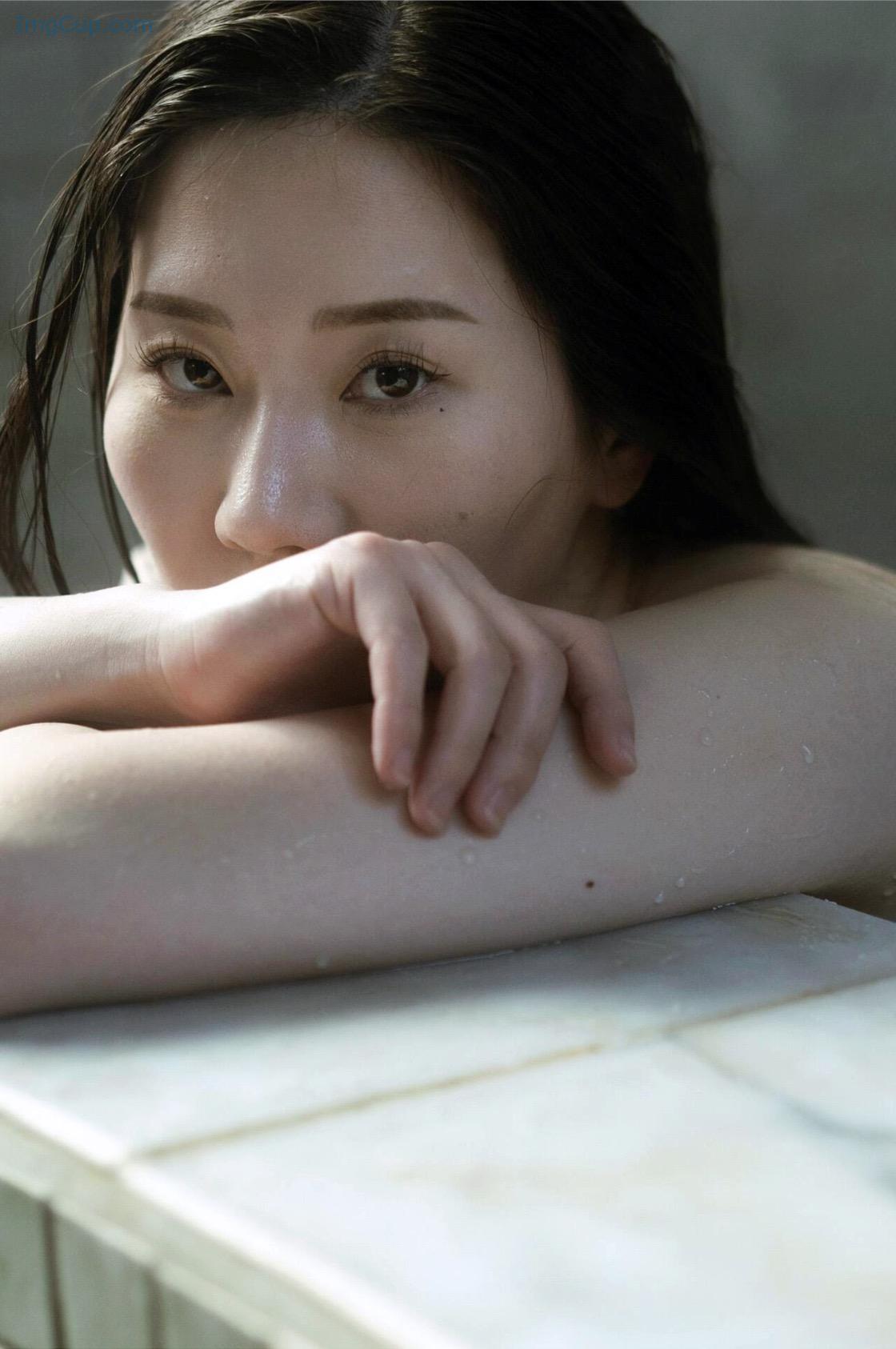 1725925265_896_謎の美女17-ファースト写真集-『ひとひらの舞』-Set03.jpg 1725925265 896 謎の美女17 ファースト写真集 『ひとひらの舞』 Set03