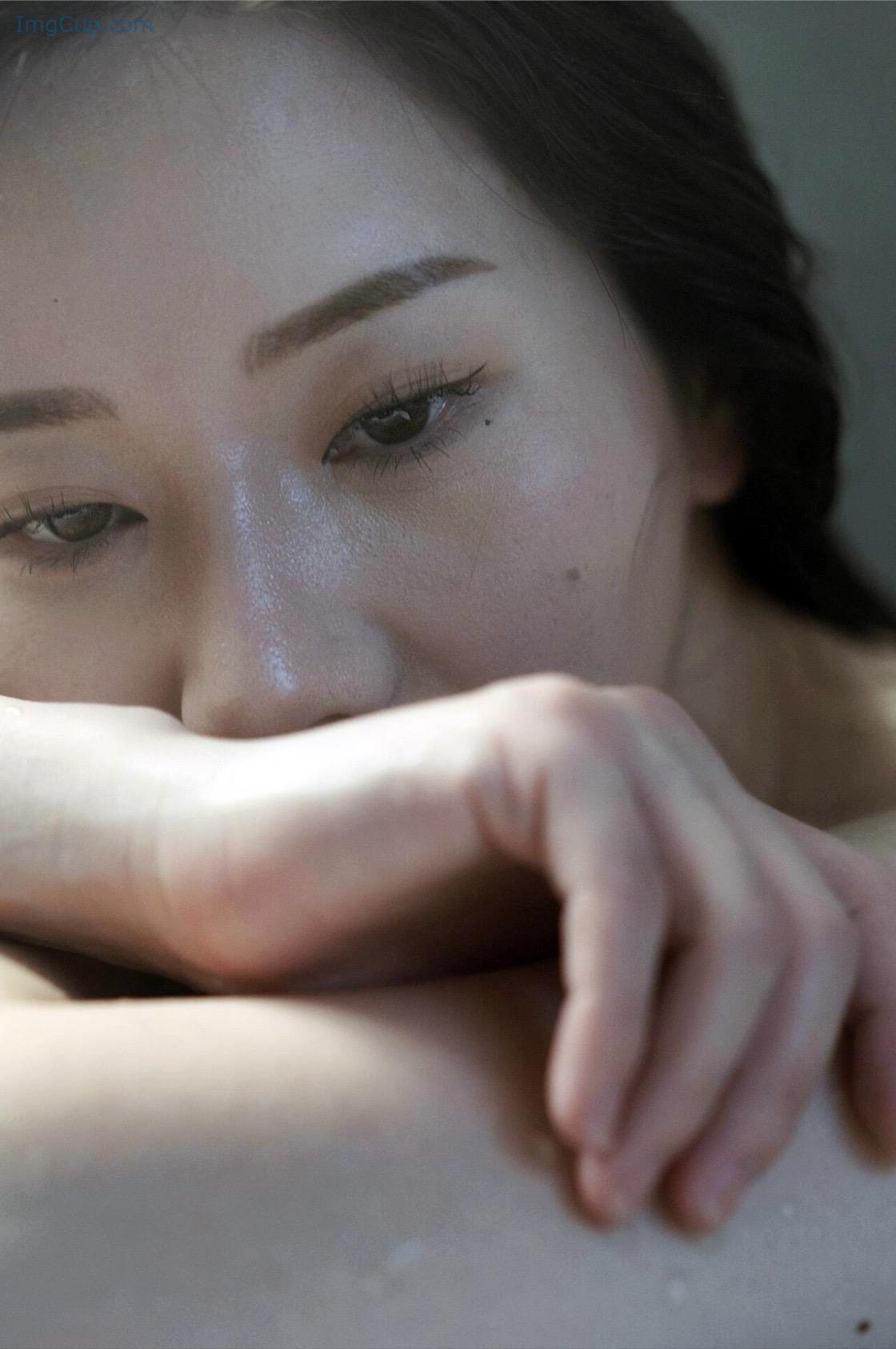 1725925266_861_謎の美女17-ファースト写真集-『ひとひらの舞』-Set03.jpg 1725925266 861 謎の美女17 ファースト写真集 『ひとひらの舞』 Set03